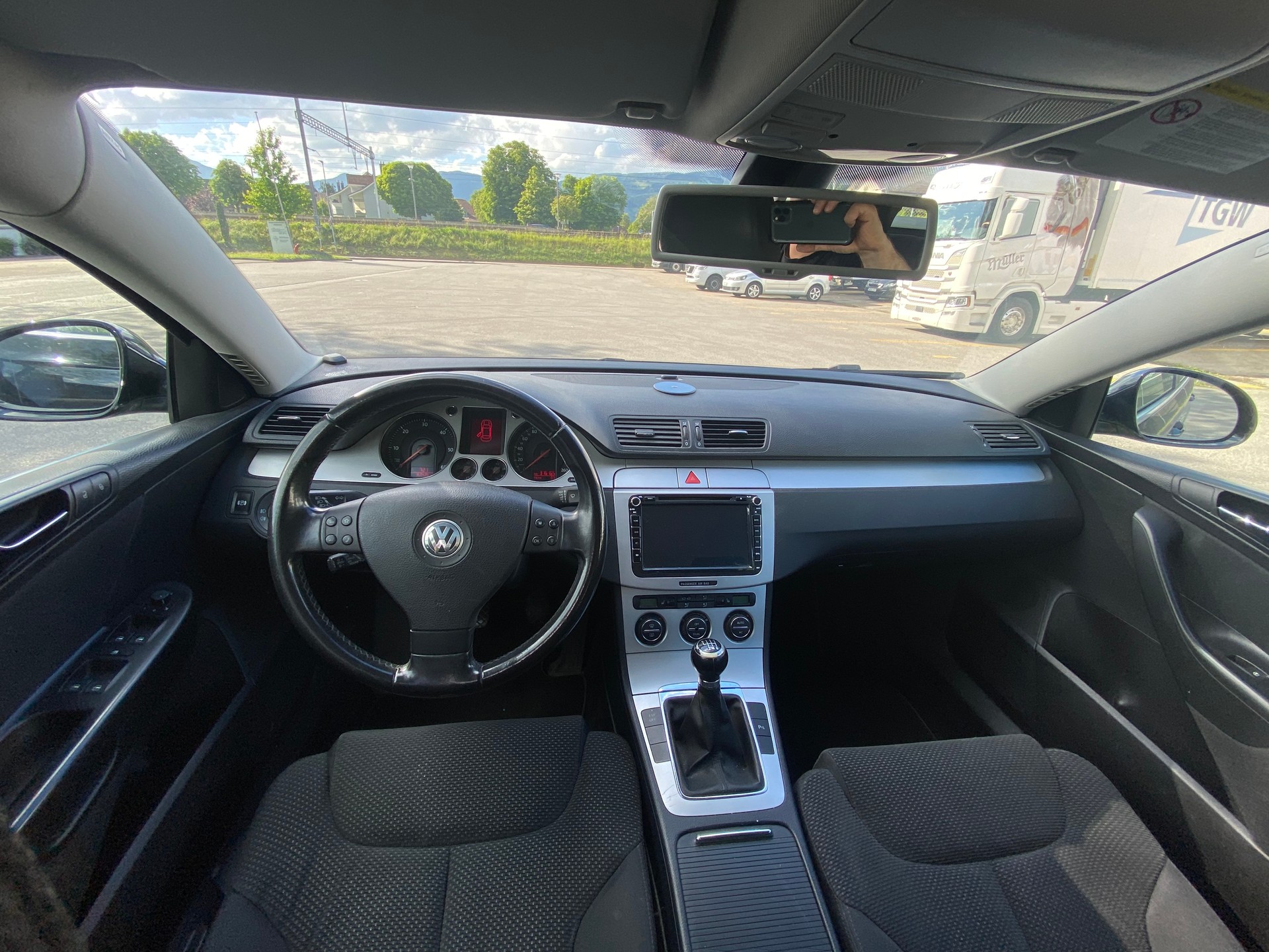 VW Passat Variant 2.0 TDI Comfortline-image-12