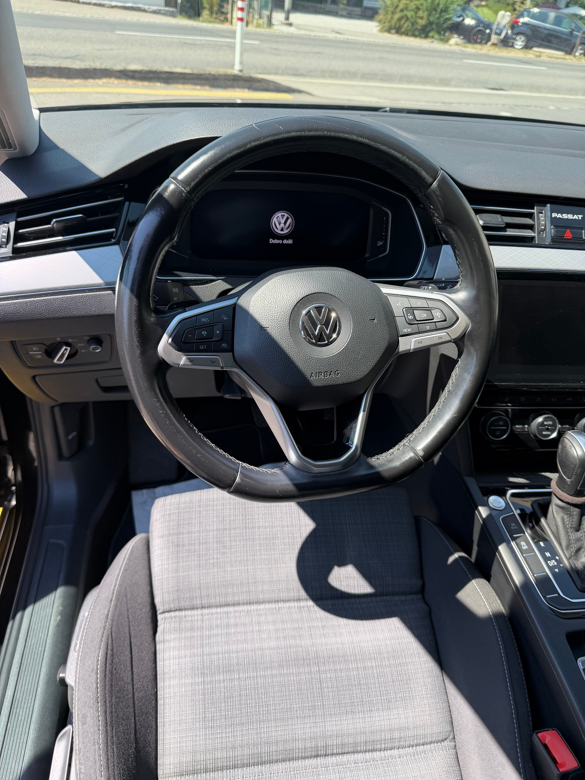 VW Passat 2.0 TDI BMT Elegance DSG-image-12