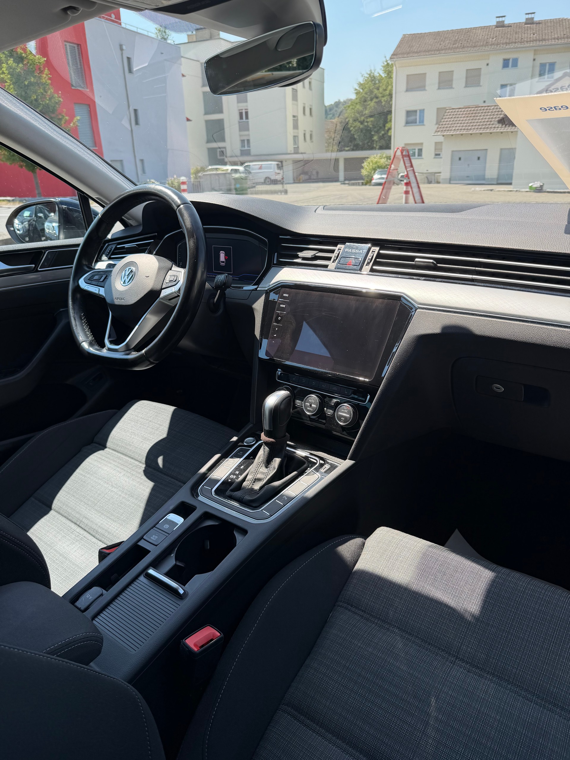 VW Passat 2.0 TDI BMT Elegance DSG-image-9