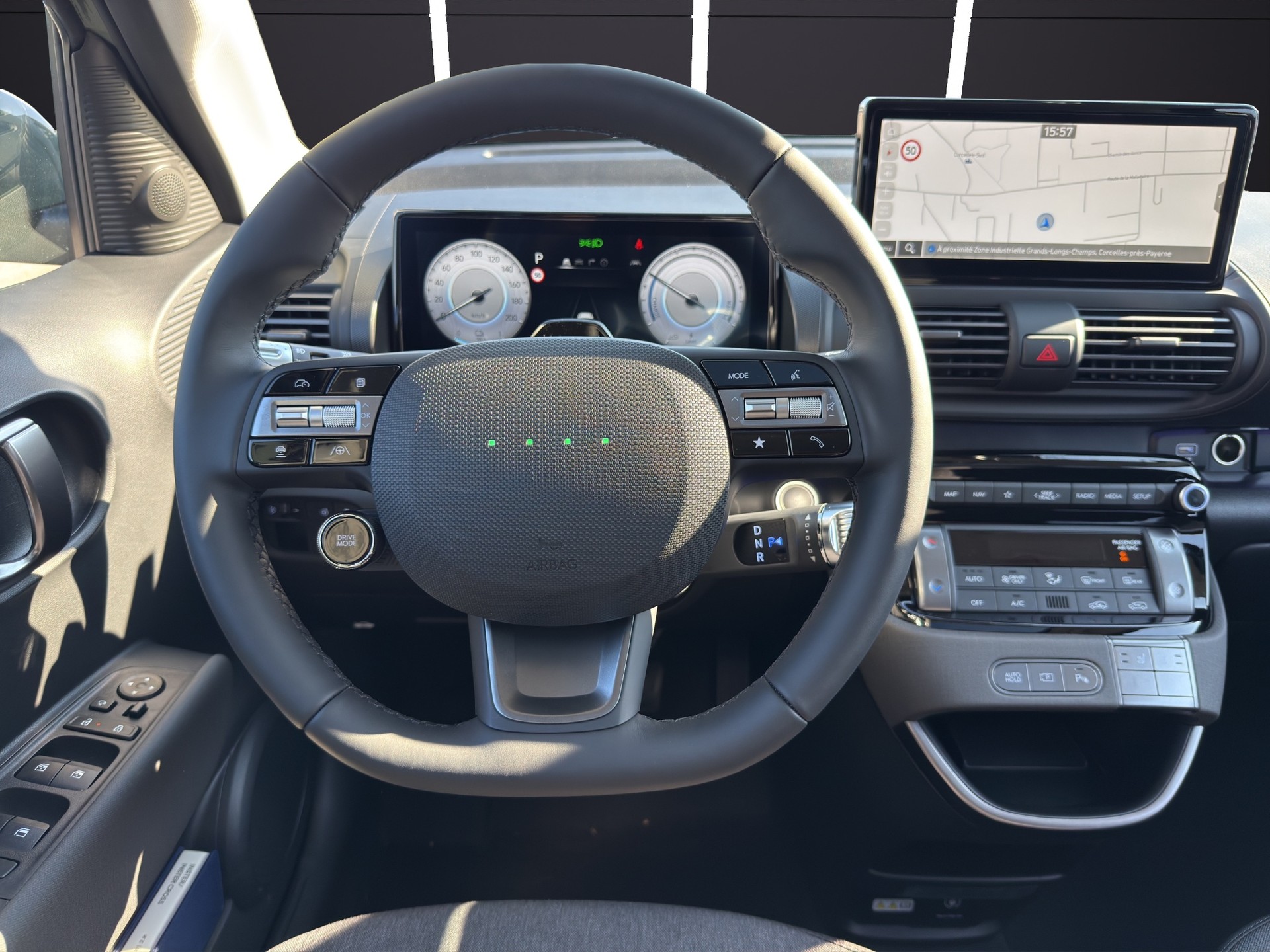 HYUNDAI Inster 49kWh Vertex-image-8