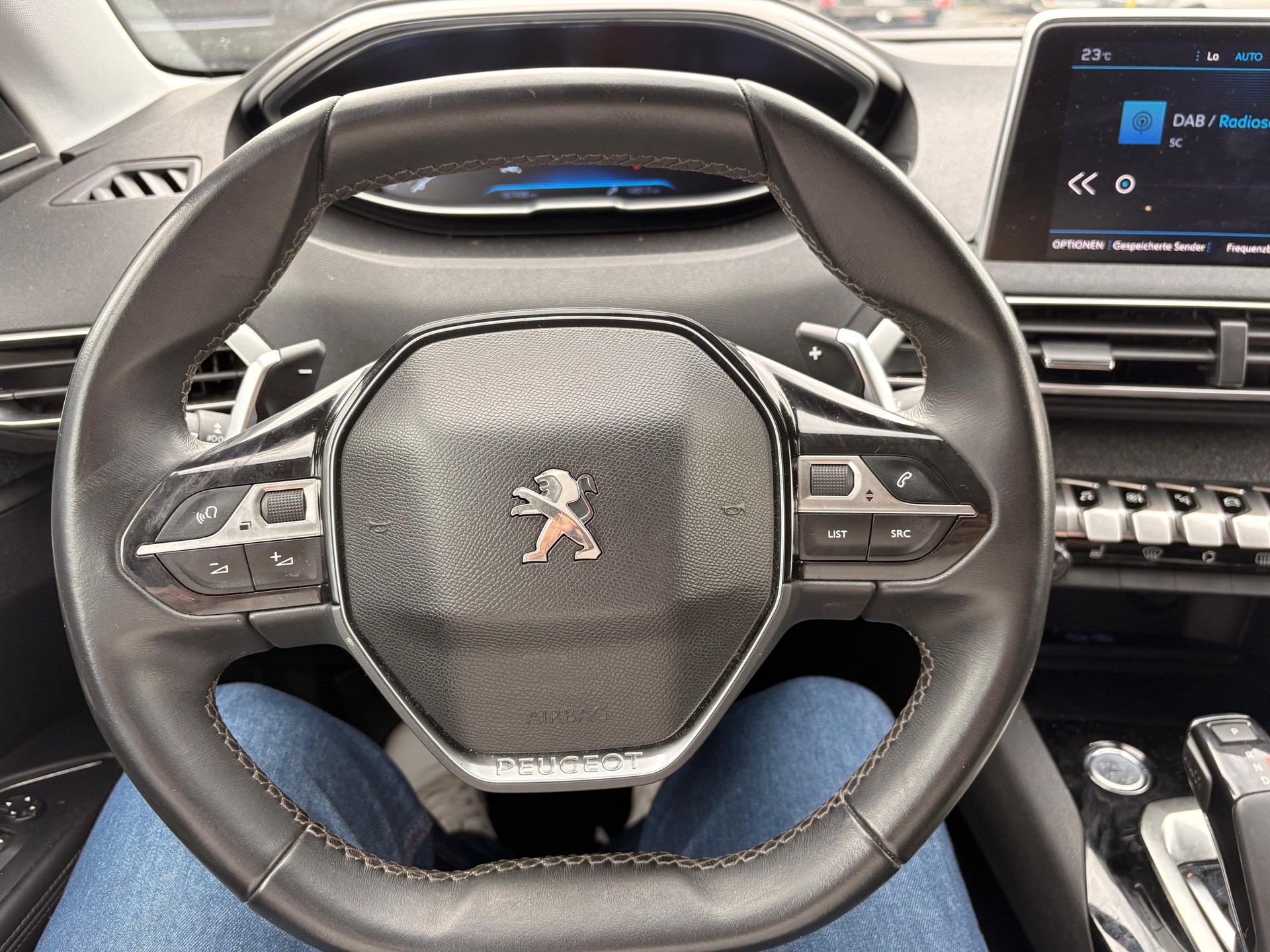 PEUGEOT 5008 1.6 THP Active EAT-image-5