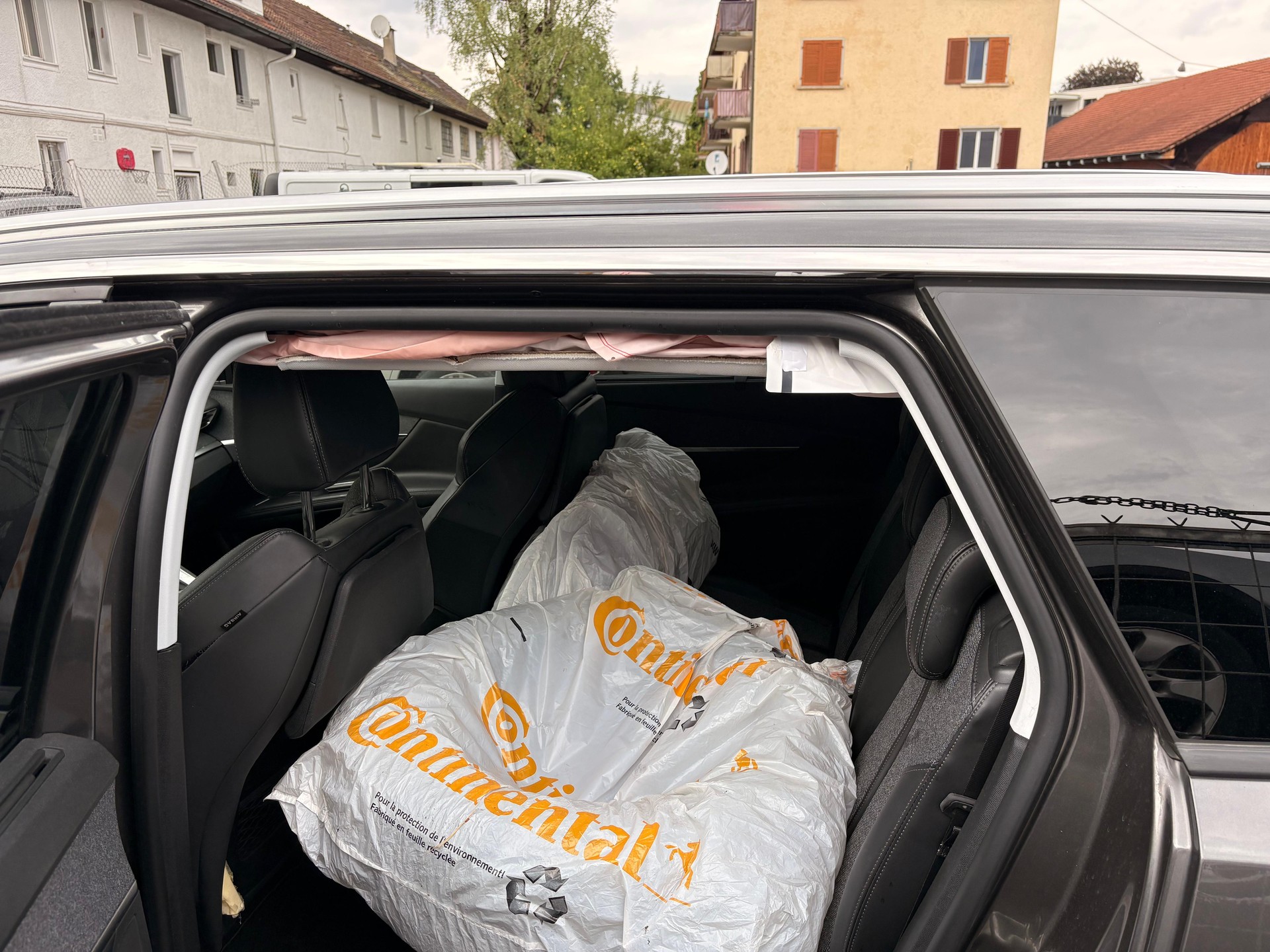 PEUGEOT 5008 1.6 THP Active EAT-image-7