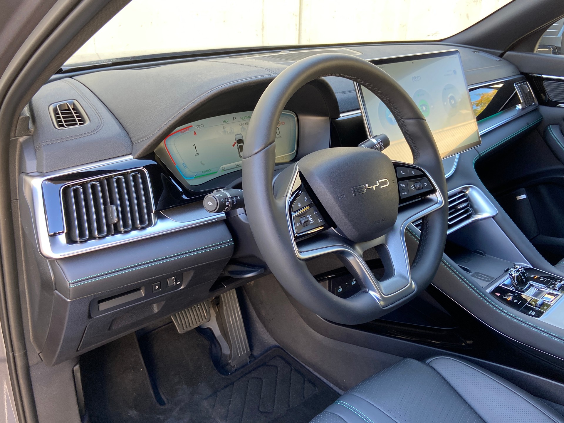 BYD Seal U DM-i Design AWD-image-6