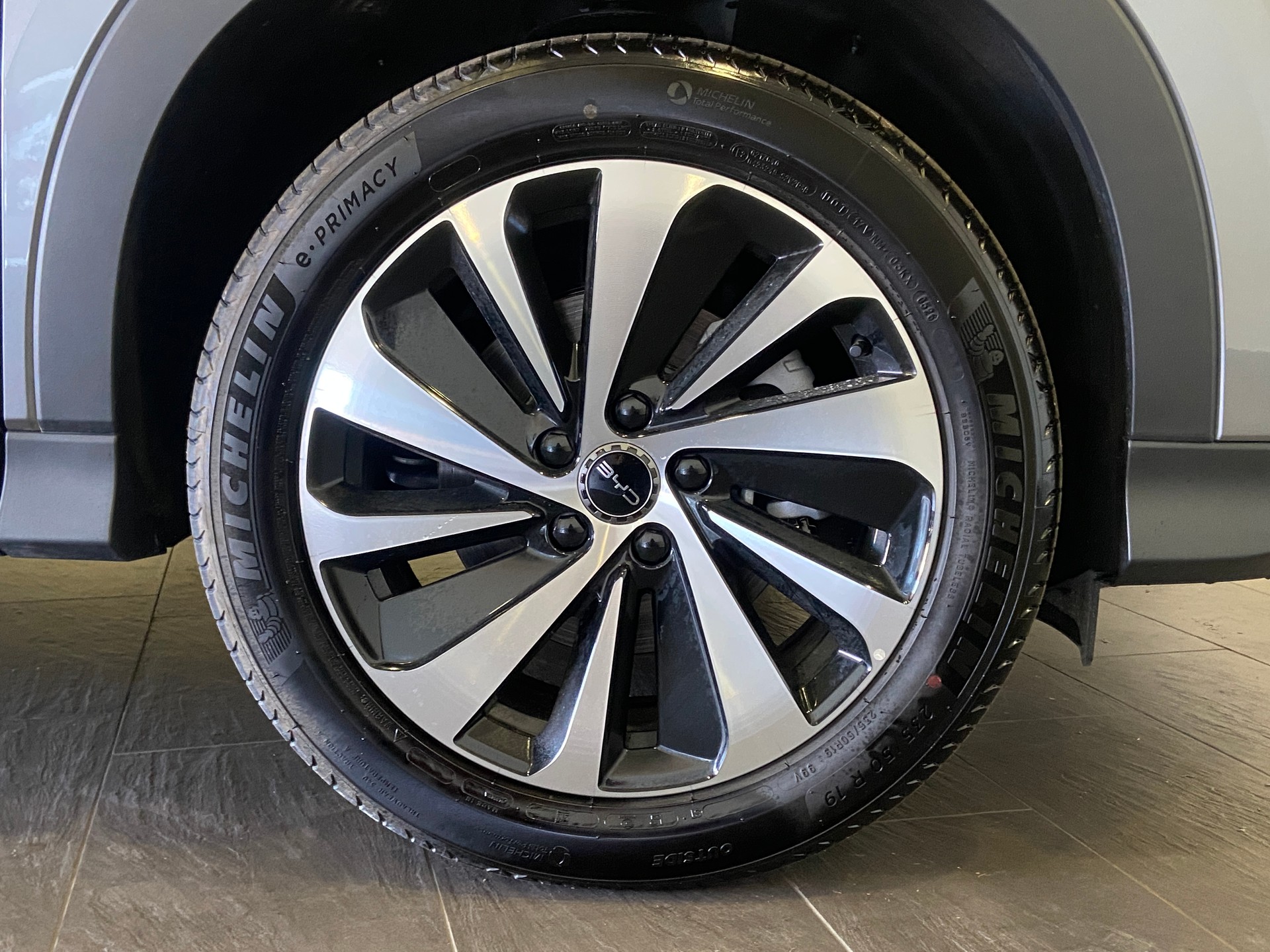 BYD Seal U DM-i Design AWD-image-3