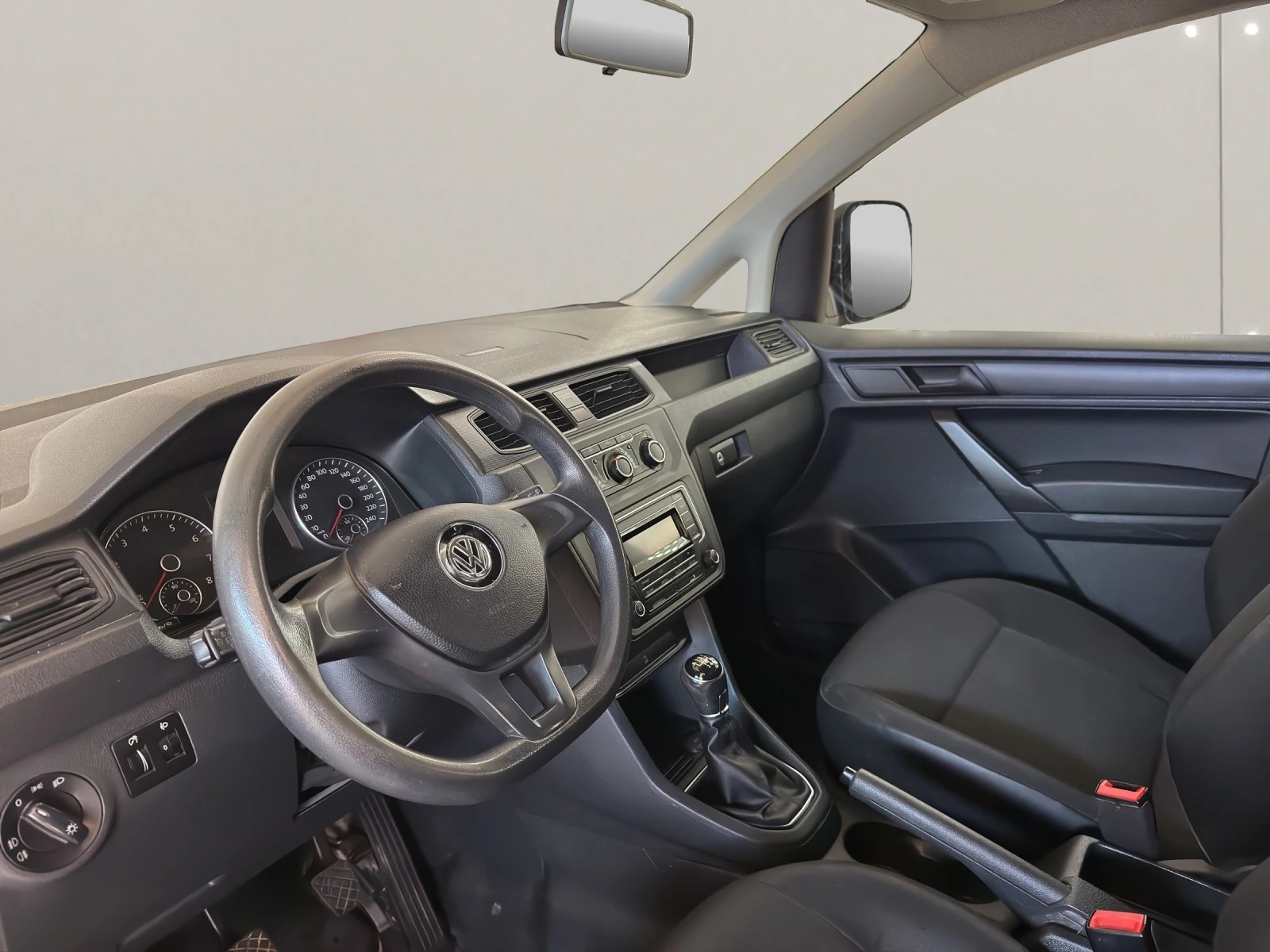 VW Caddy Maxi 2.0TDI BlueMotion Technology-image-7