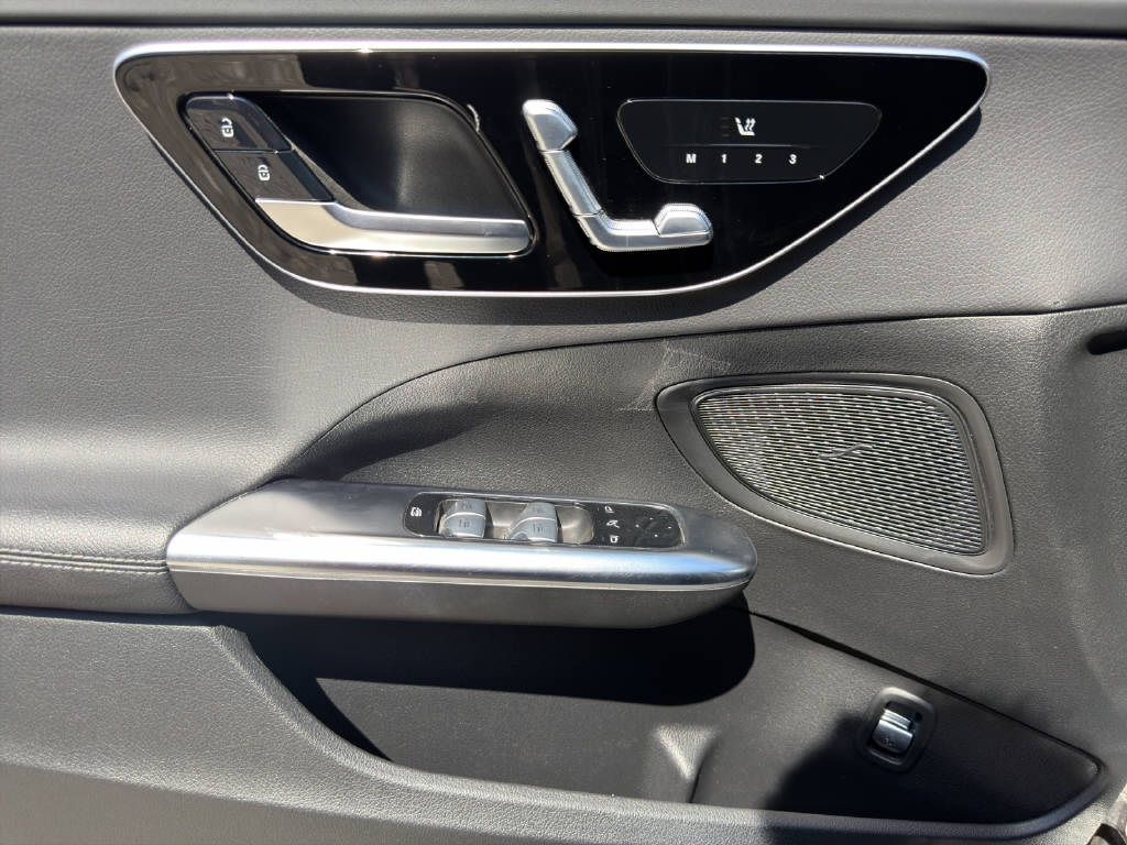 MERCEDES-BENZ C 220 d AMG Line 4matic Kombi-image-13