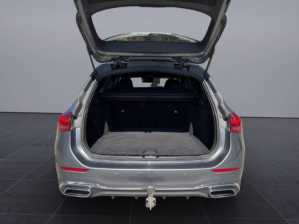 MERCEDES-BENZ C 220 d AMG Line 4matic Kombi-image-17