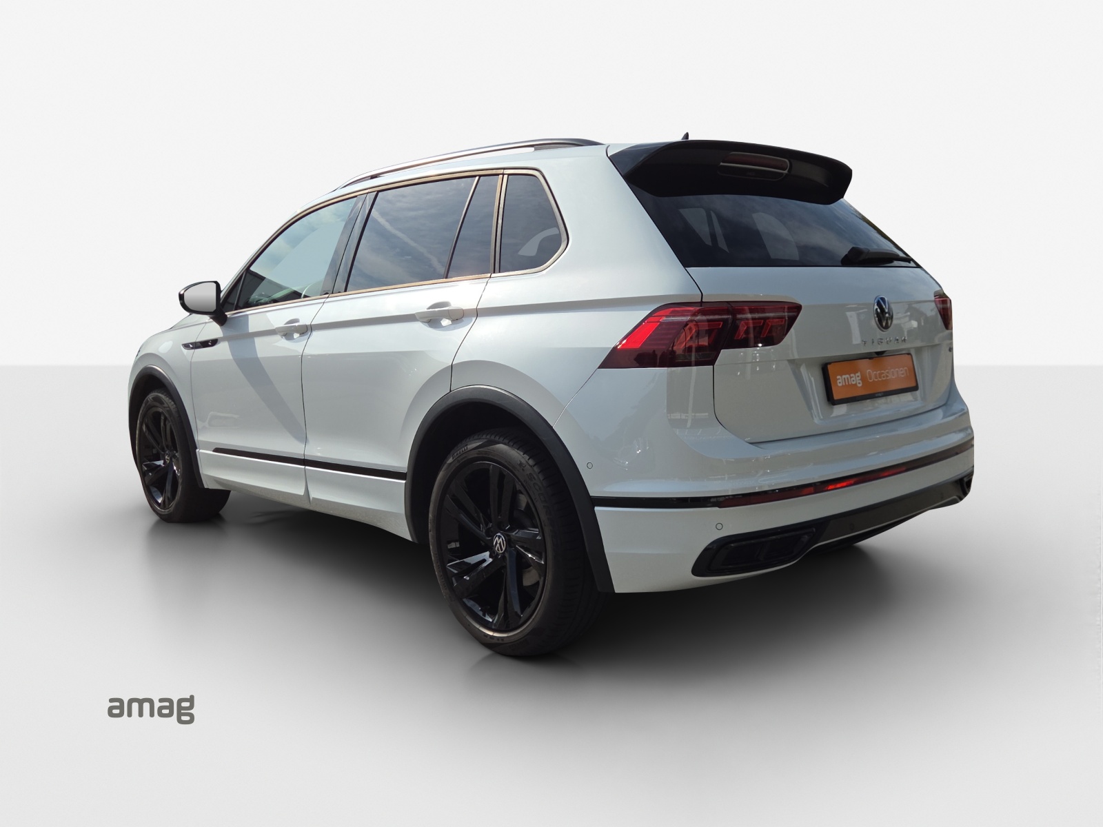 VW Tiguan 2.0TSI R-Line 4Motion DSG-showroom-element-2