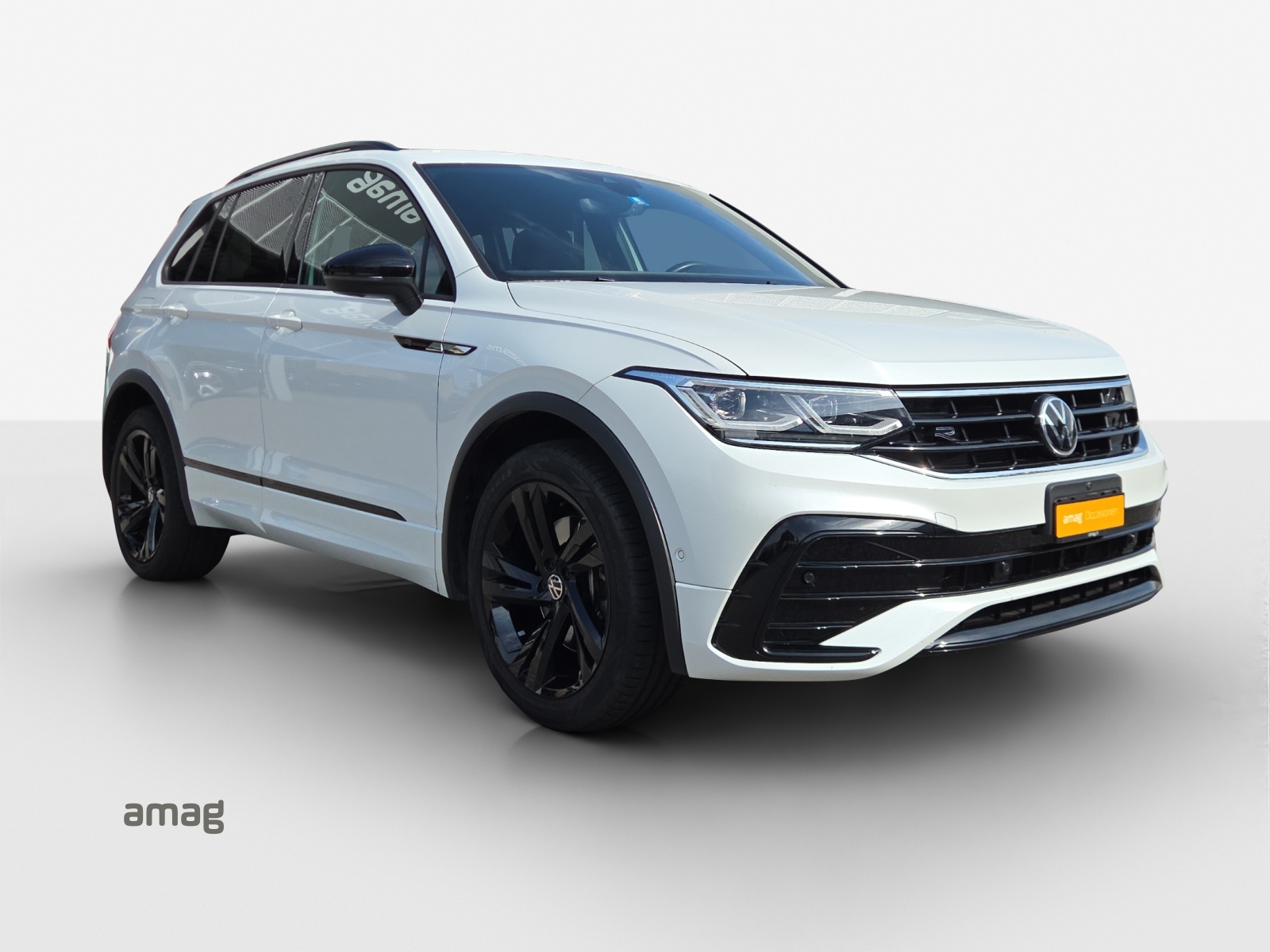 VW Tiguan 2.0TSI R-Line 4Motion DSG-image-5
