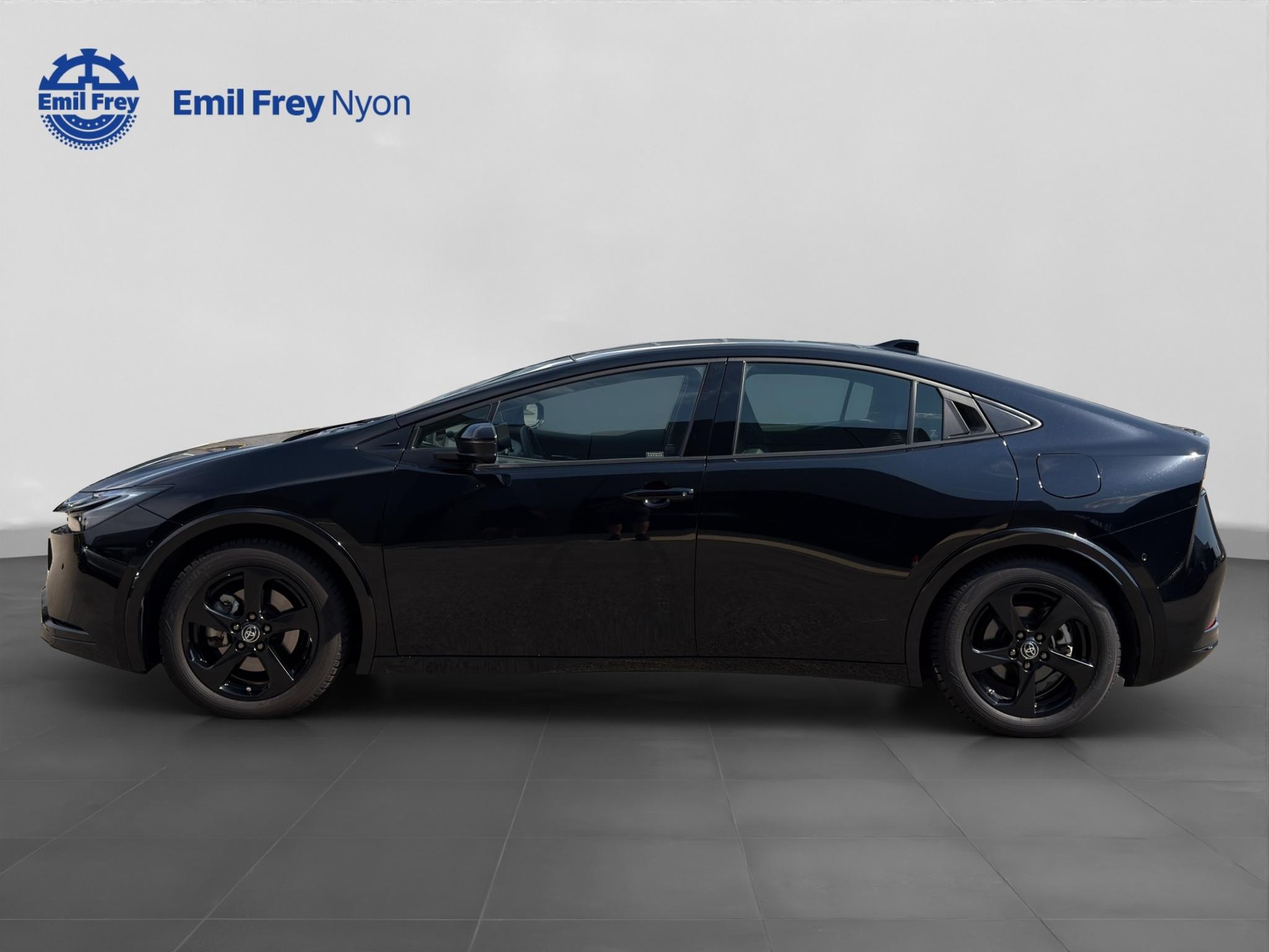 TOYOTA Prius 2.0 Plug-In-Hybrid Premium-image-3