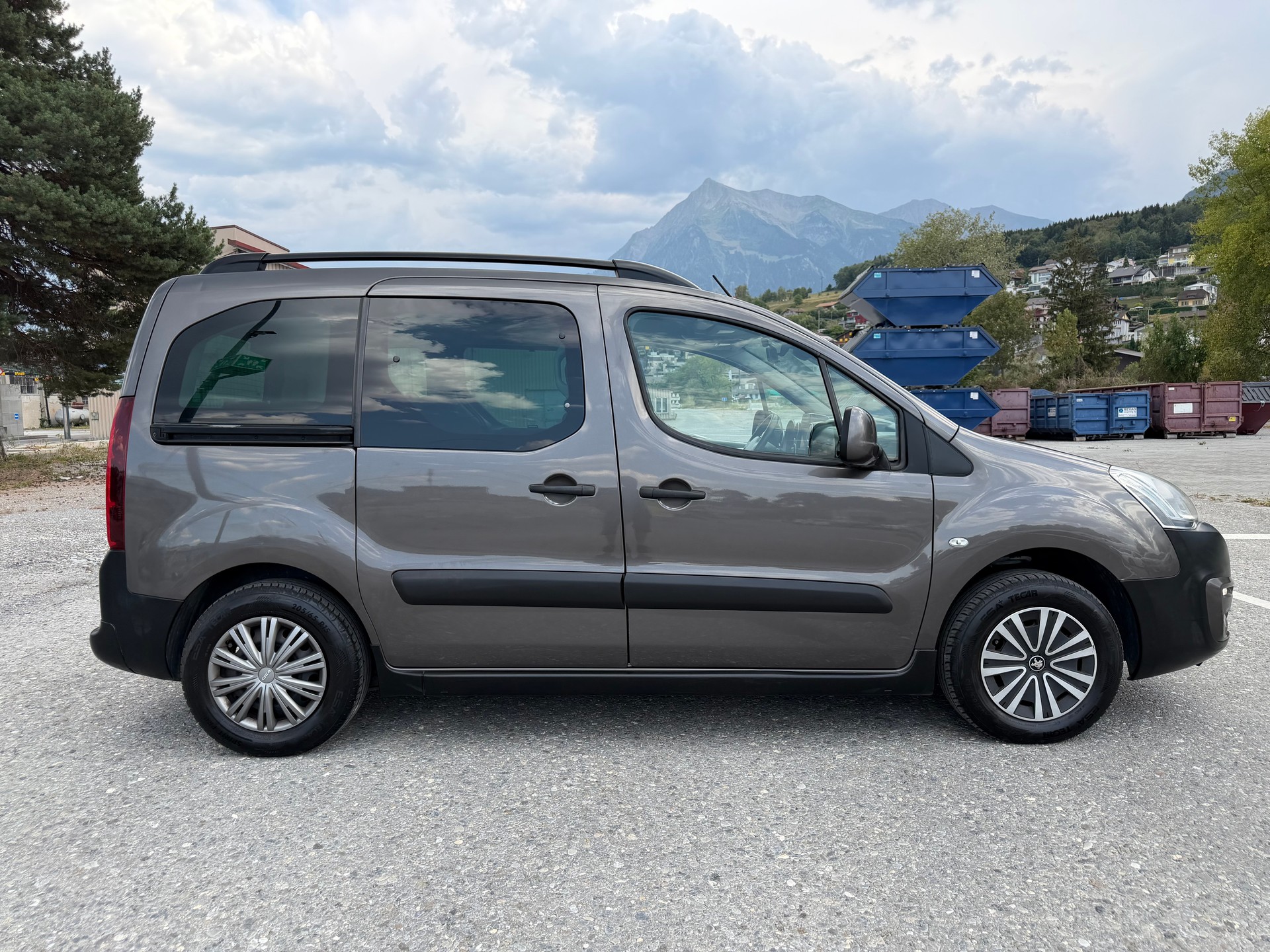 PEUGEOT Partner 1.6 BlueHDi Allure-image-6