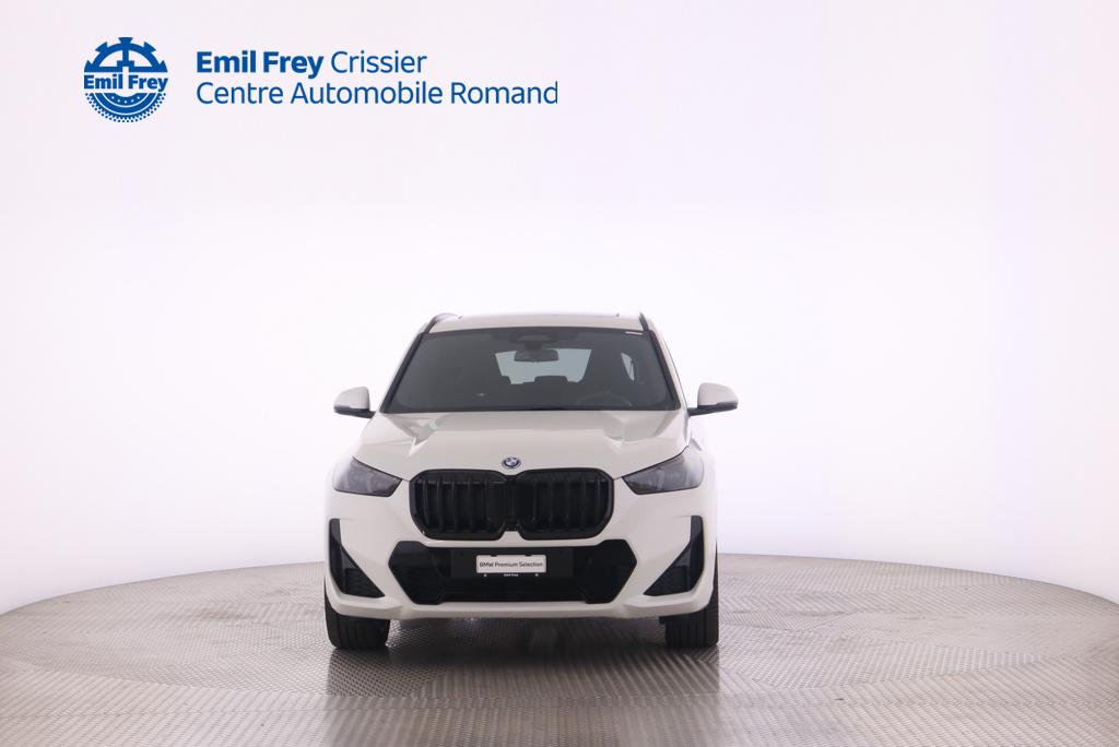 BMW X1 30e xDrive paddles-image-8