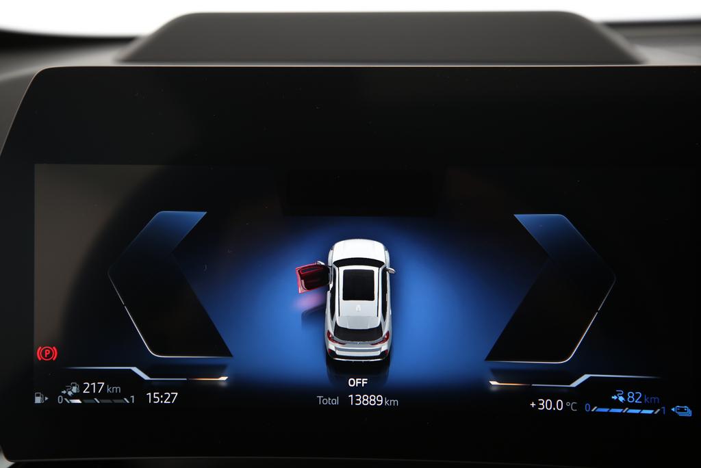 BMW X1 30e xDrive paddles-image-20