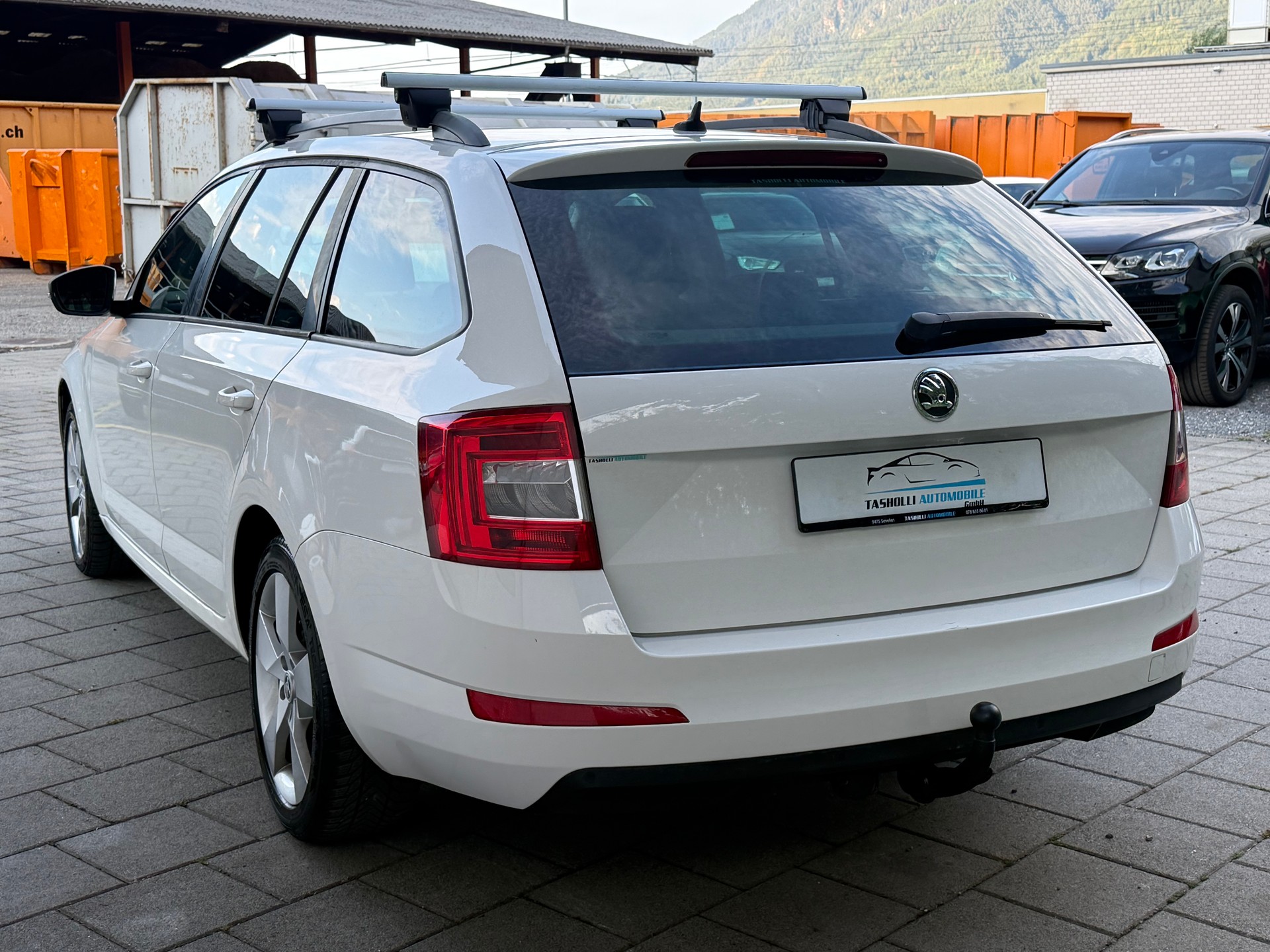 SKODA Octavia Combi 2.0 TDI Ambition 4x4-image-4