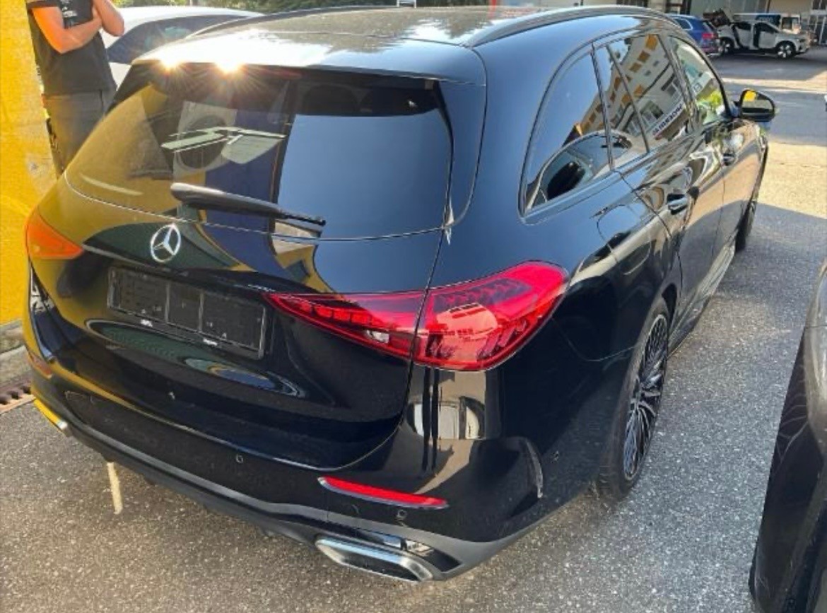MERCEDES-BENZ C 180 T AMG Line-image-1