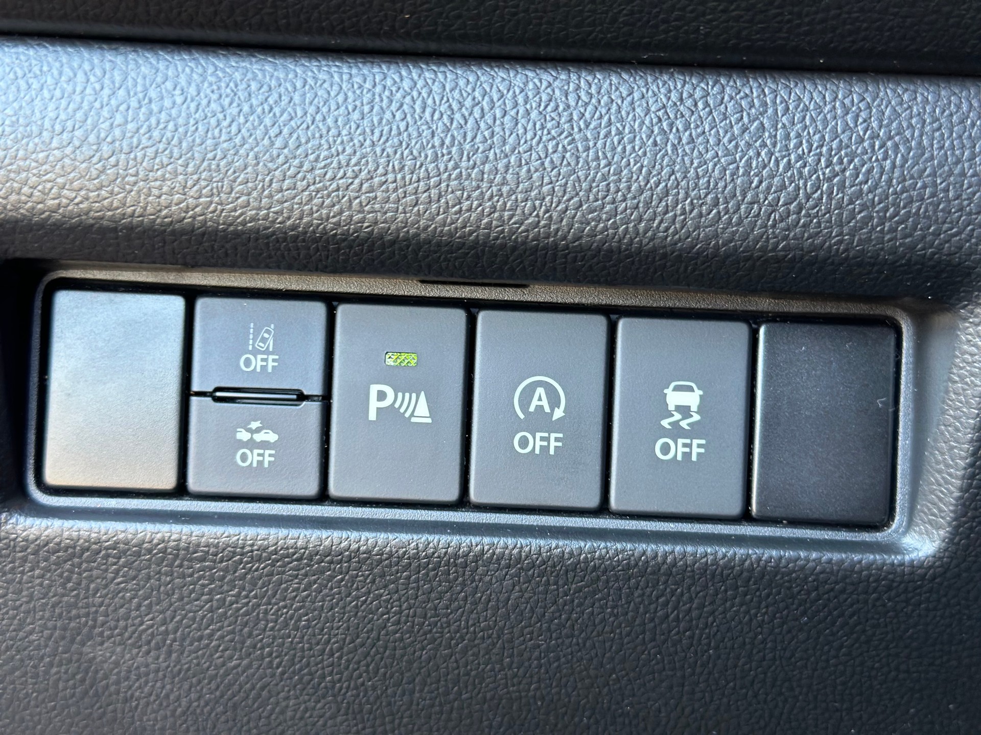 SUZUKI Swift 1.2 Compact Top Hybrid CVT-image-9
