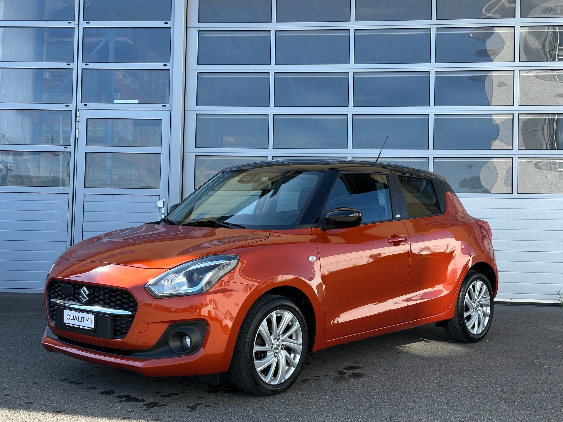 SUZUKI Swift 1.2 Compact Top Hybrid CVT-image-0