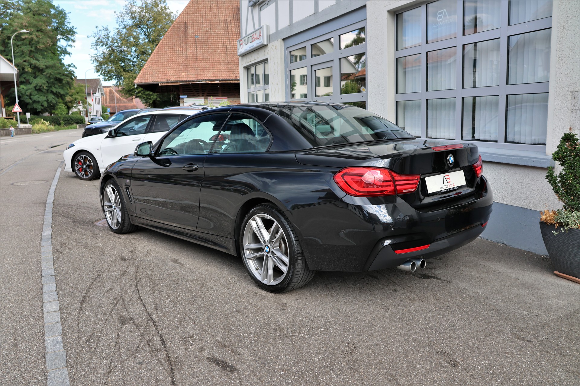 BMW 430i Cabriolet xDrive M Sport Steptronic (CH)-image-4