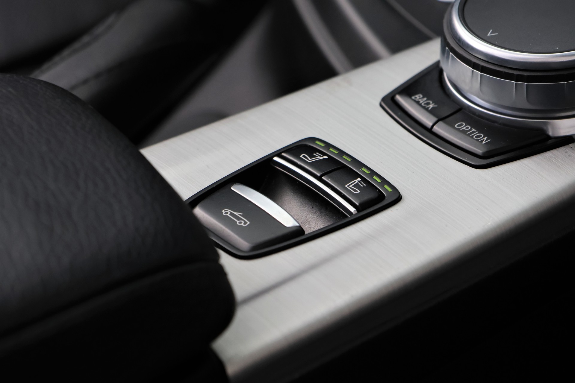 BMW 430i Cabriolet xDrive M Sport Steptronic (CH)-image-23
