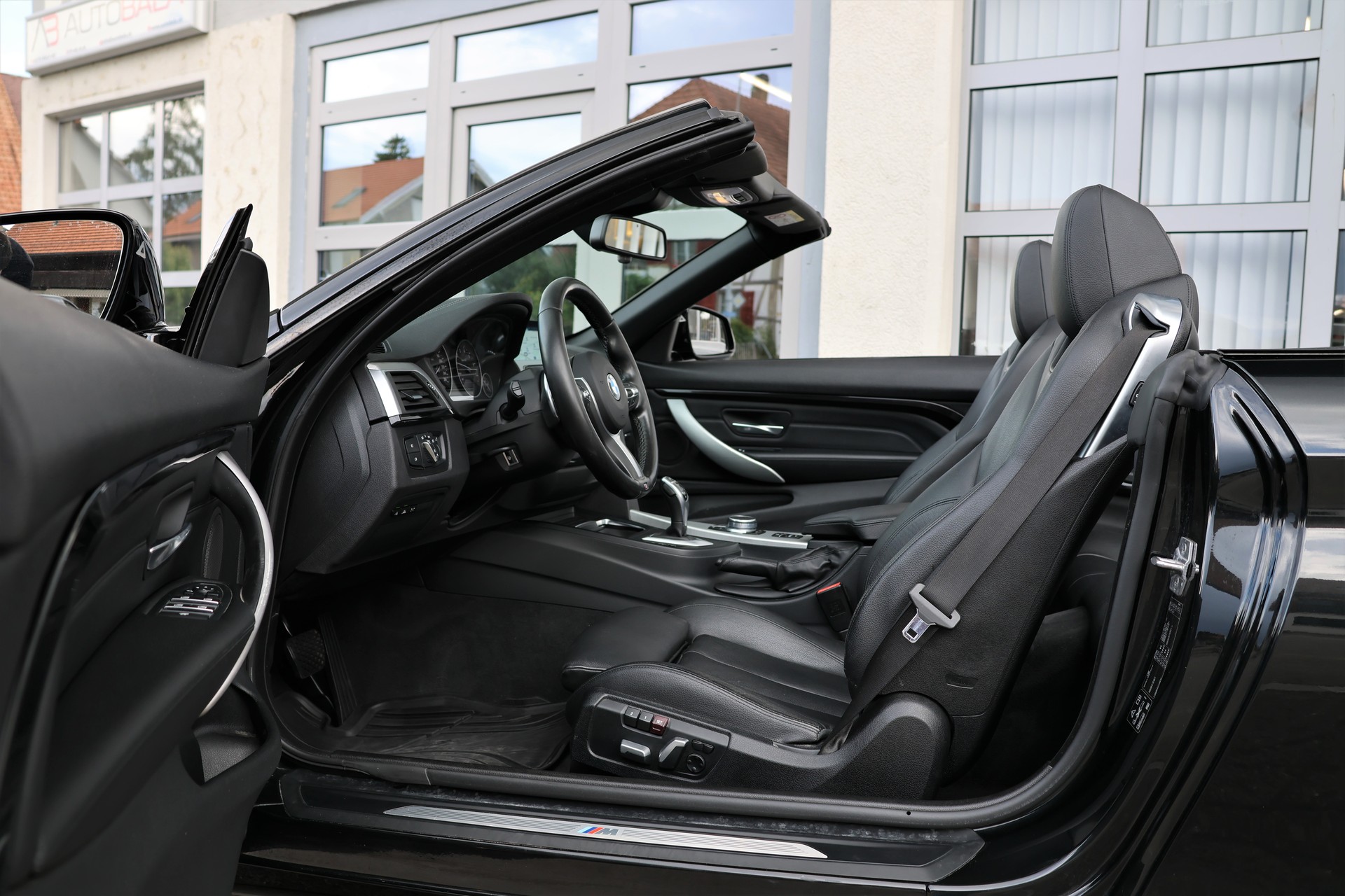 BMW 430i Cabriolet xDrive M Sport Steptronic (CH)-image-13