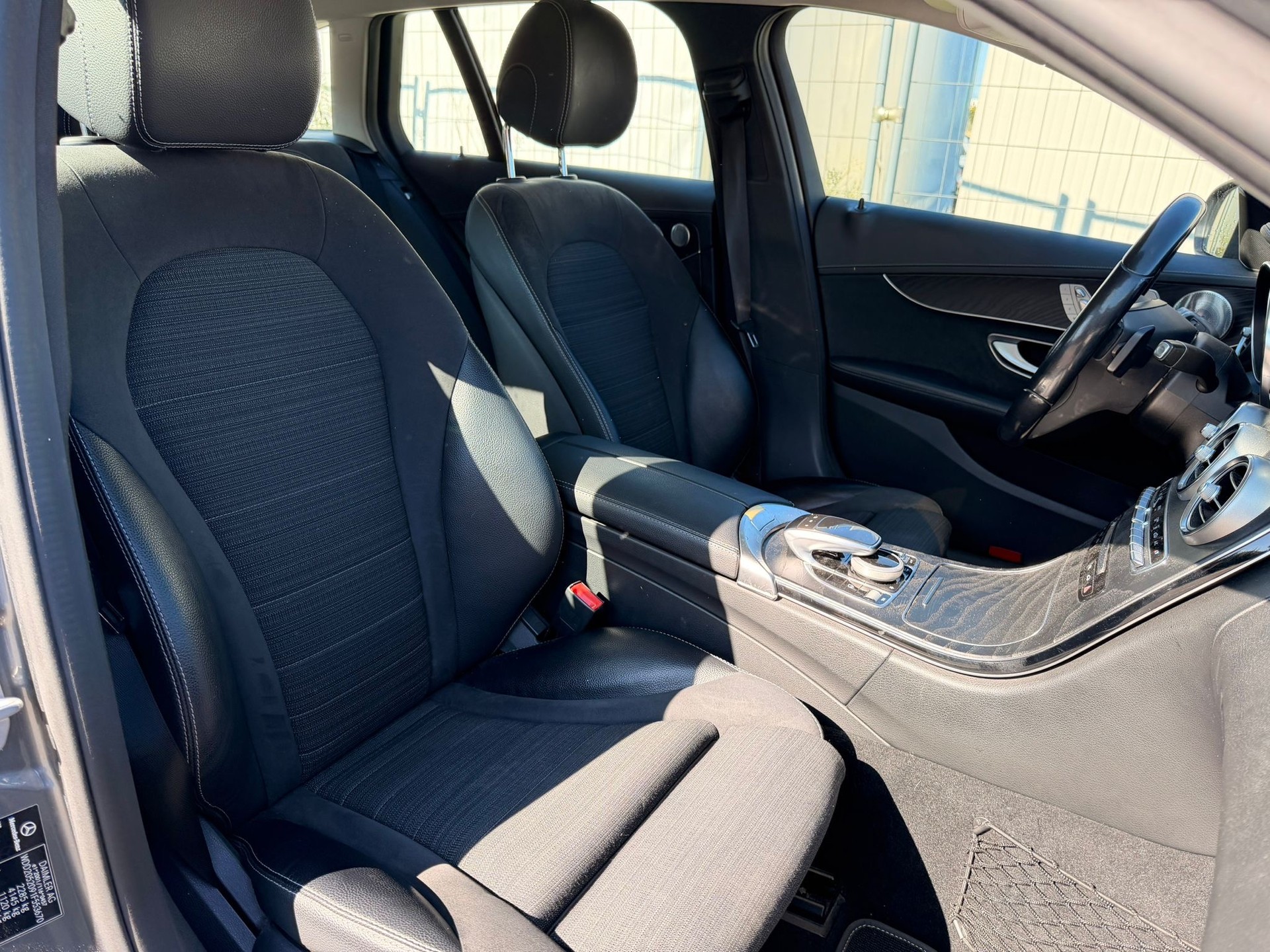 MERCEDES-BENZ C 250 d Swiss Star Avantgarde 4Matic 9G-Tronic-image-6