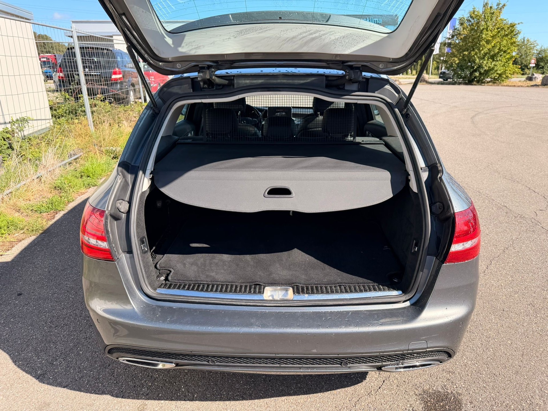 MERCEDES-BENZ C 250 d Swiss Star Avantgarde 4Matic 9G-Tronic-image-10