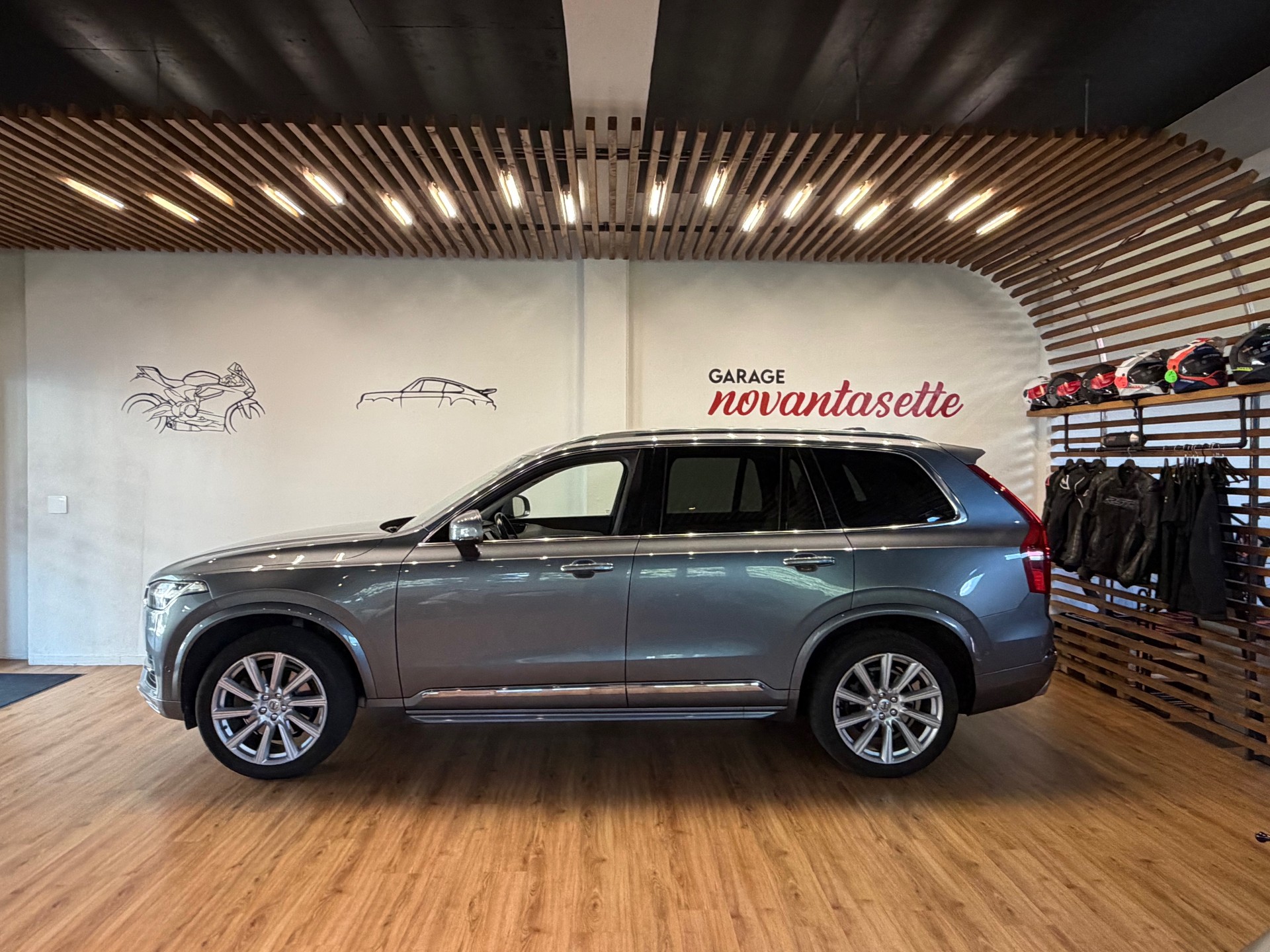 VOLVO XC90 T6 AWD Inscription Geartronic-image-4