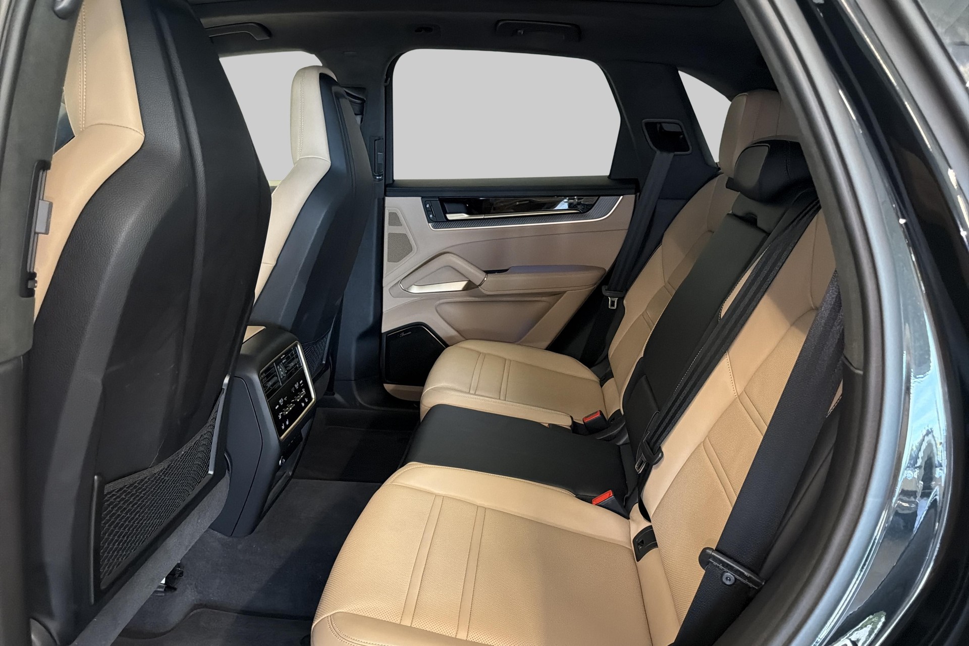 PORSCHE Cayenne Turbo E-Hybrid Tiptronic-image-14