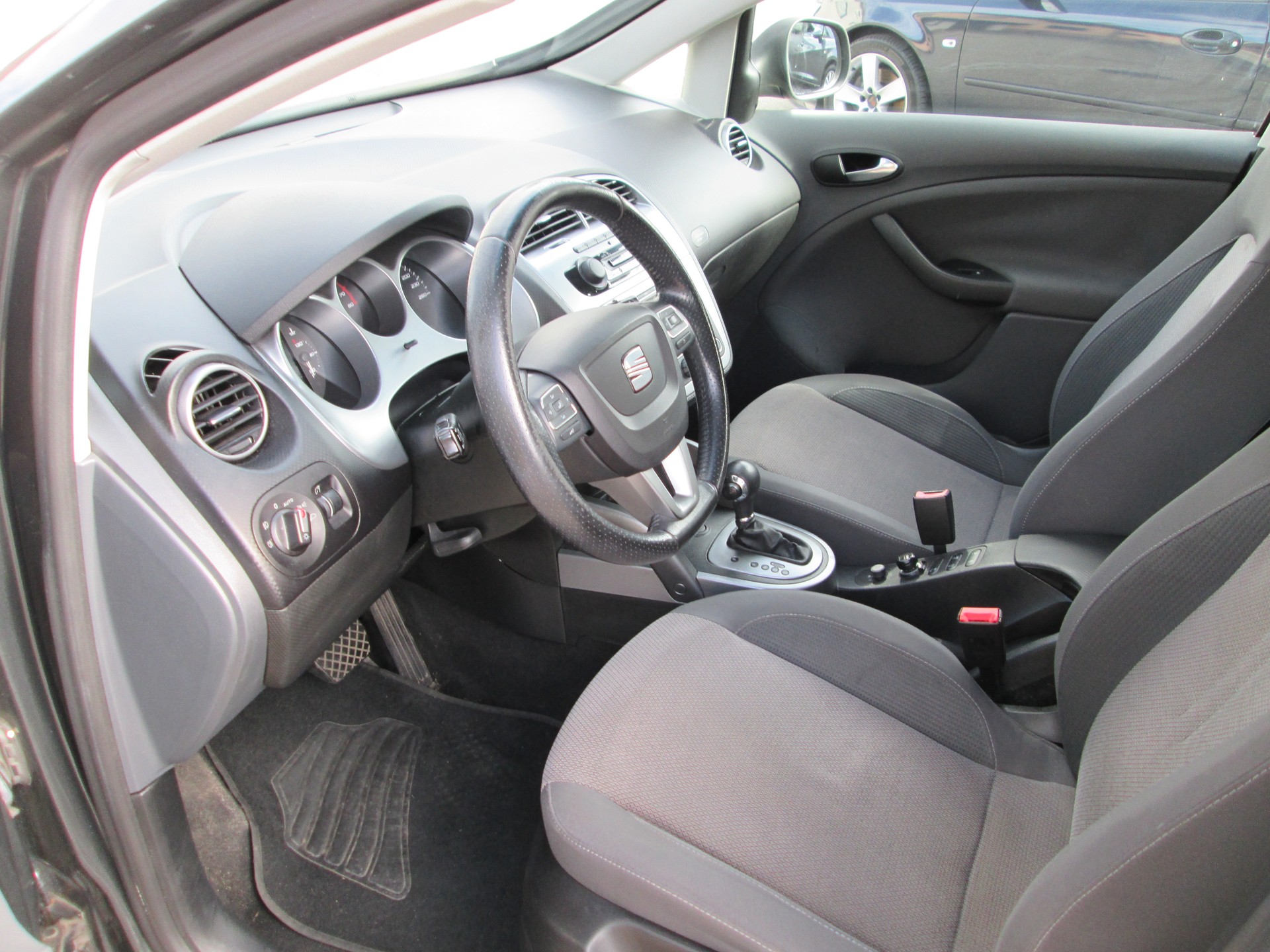 SEAT Altea 1.8 TSI Style DSG-image-7