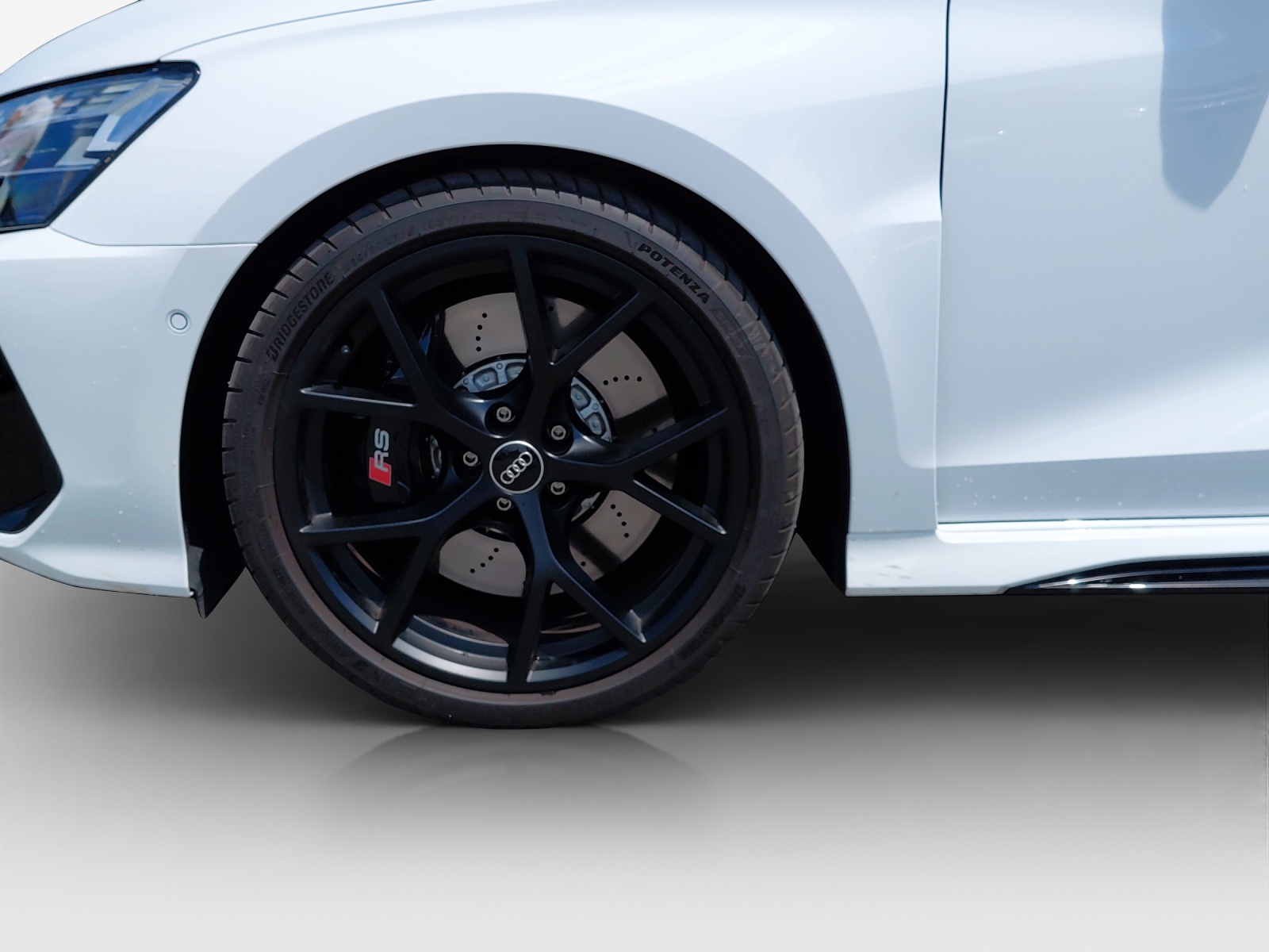 AUDI RS3 Sportback 2.5 TSI quattro S-tronic-image-13