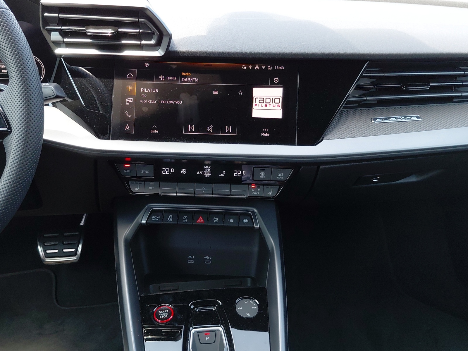 AUDI RS3 Sportback 2.5 TSI quattro S-tronic-image-10