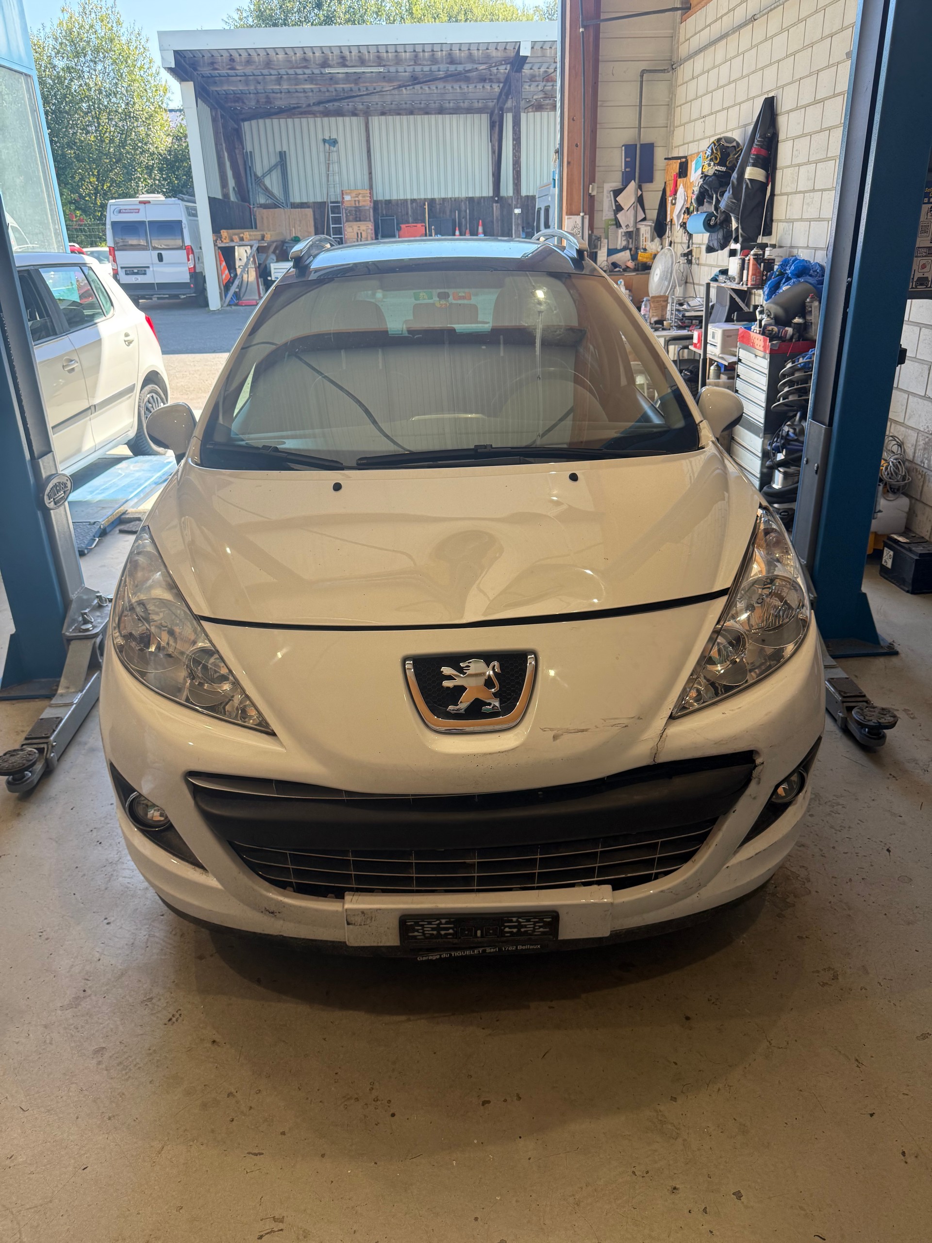 PEUGEOT 207 SW 1.4 16V Millesim 200-image-1