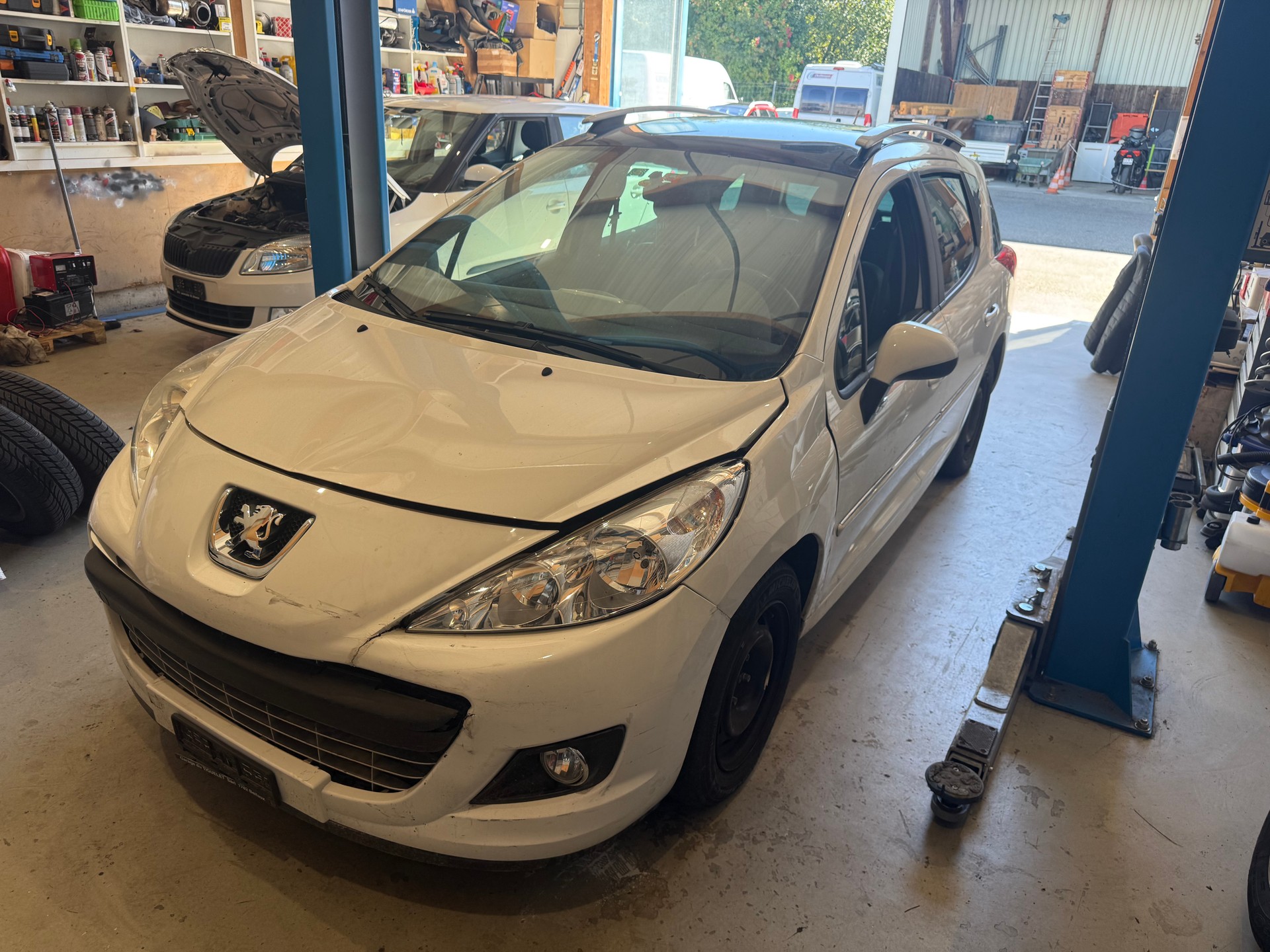 PEUGEOT 207 SW 1.4 16V Millesim 200-image-0