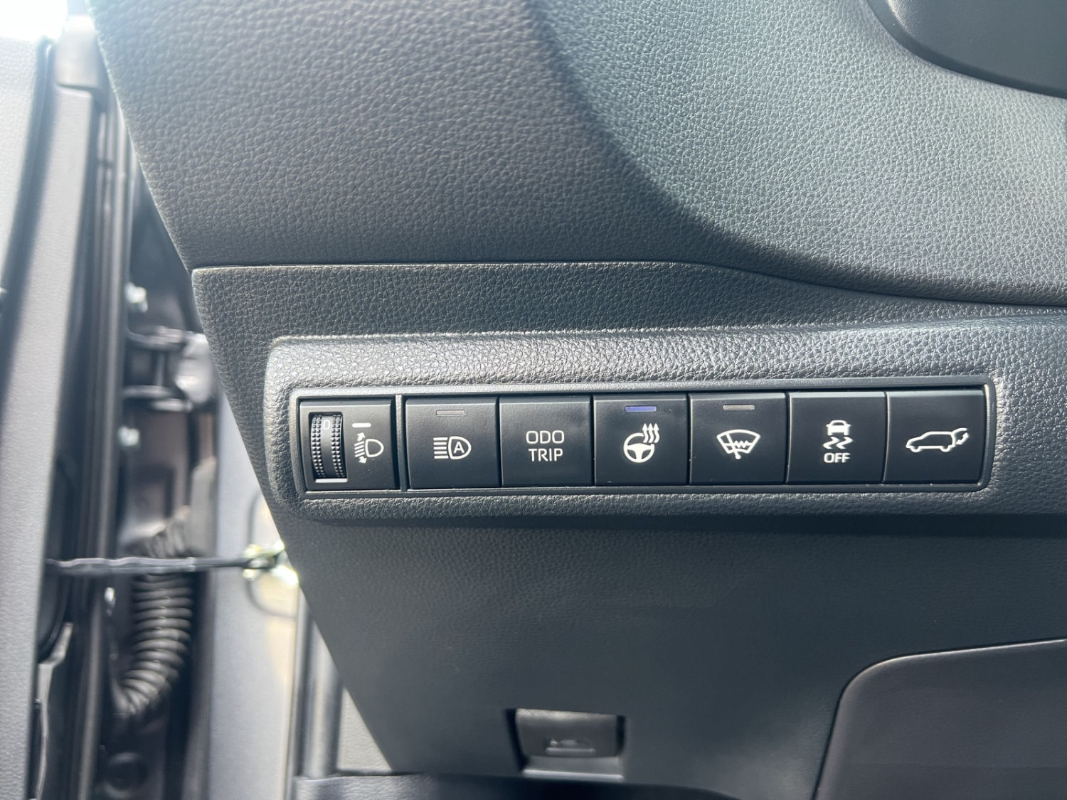 TOYOTA Corolla Touring Sports 2.0 HSD Trend-image-18