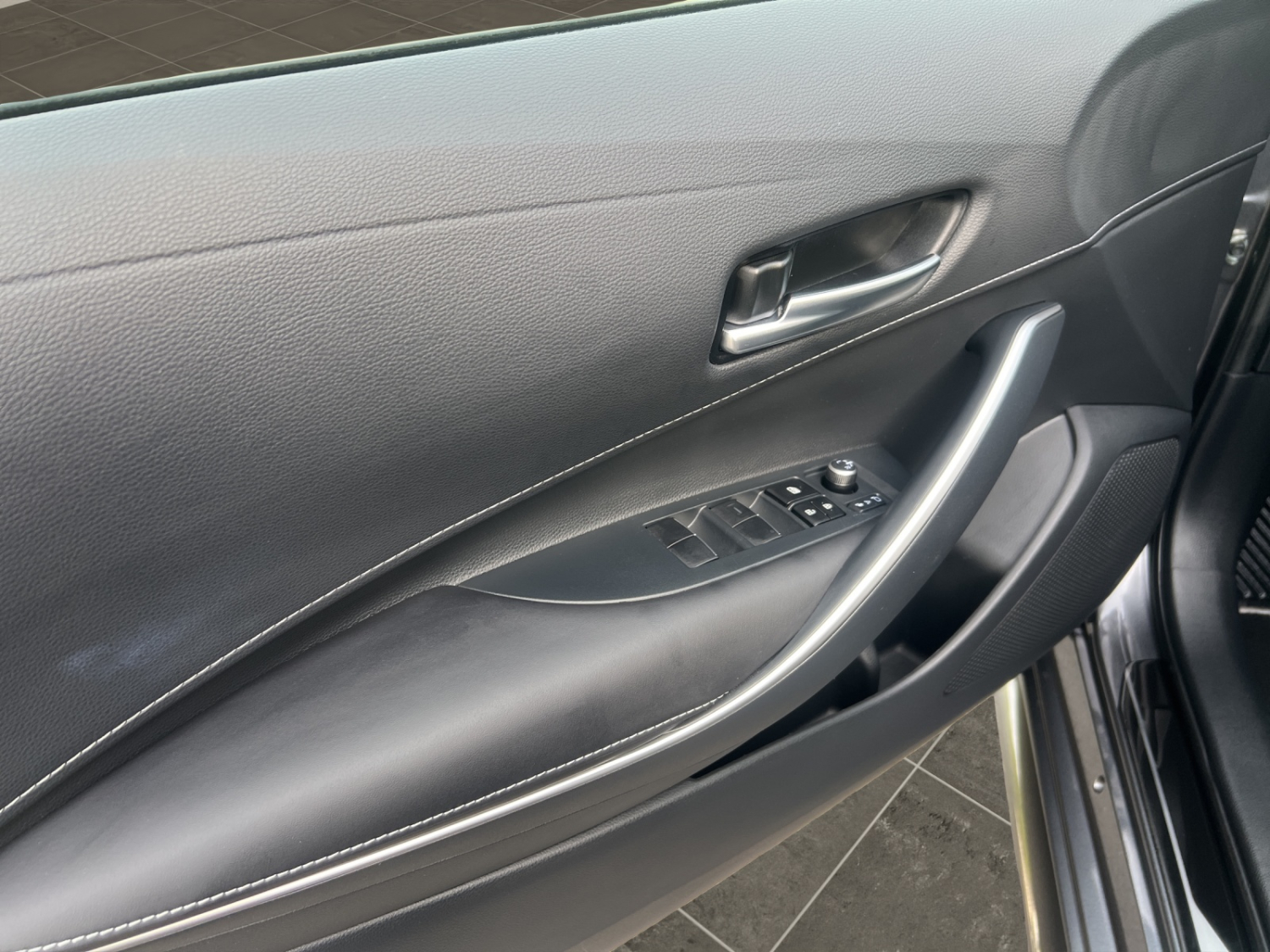 TOYOTA Corolla Touring Sports 2.0 HSD Trend-image-19