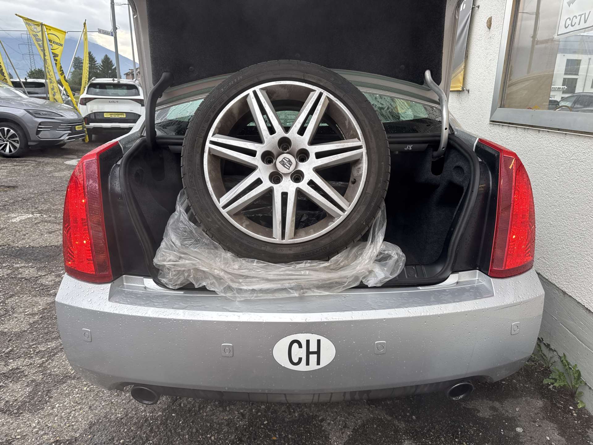 CADILLAC BLS 2.8 Turbo V6 Automat-image-8