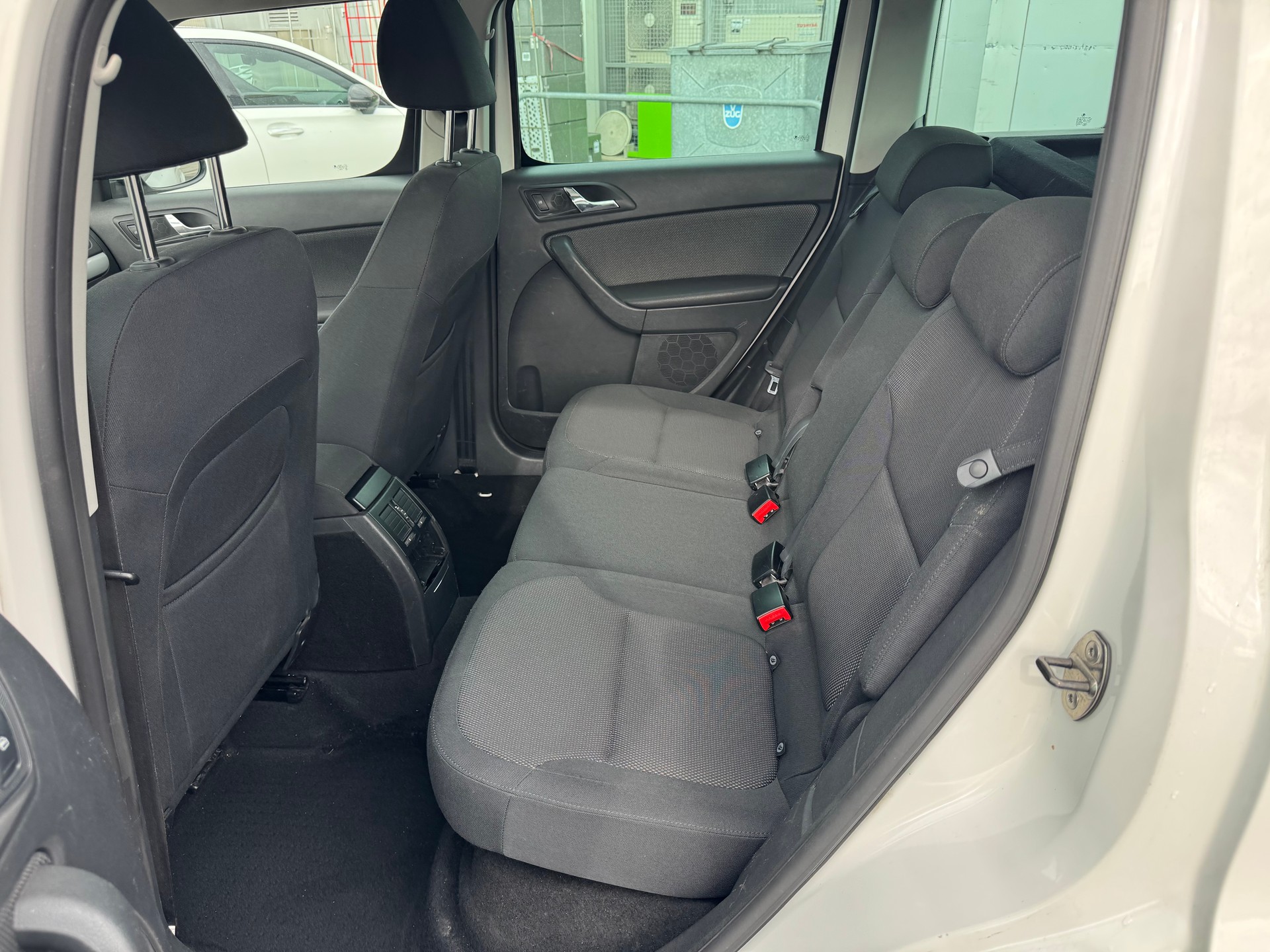 SKODA Yeti 1.8 TSI Clever 4x4-image-4