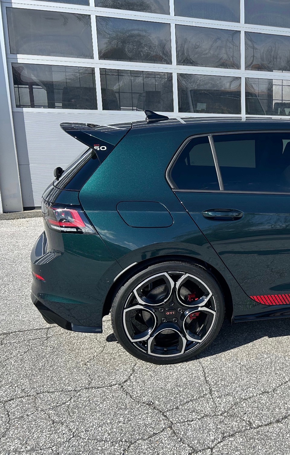 VW 2.0 TSI GTI Edition 50 DSG-image-10
