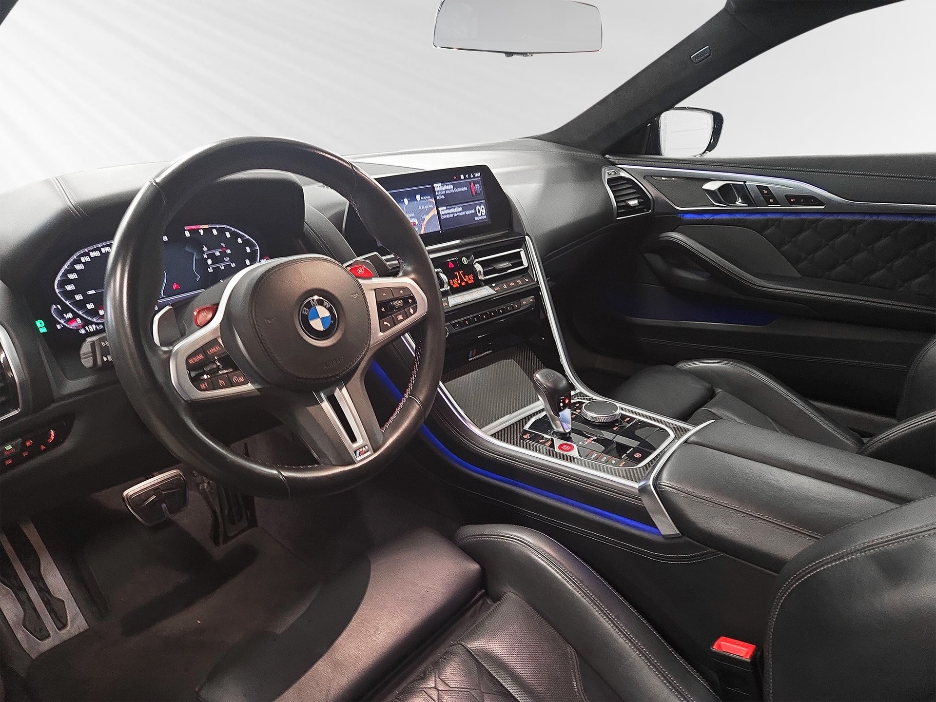 BMW M8 xDrive Steptronic M Competition-showroom-element-3