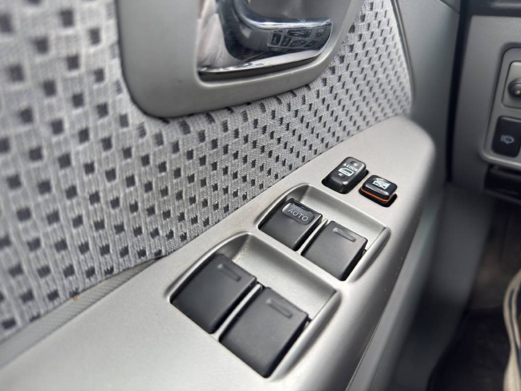 TOYOTA Hilux Double Cab.-Pick-up 3.0-4D Linea Sol-image-8