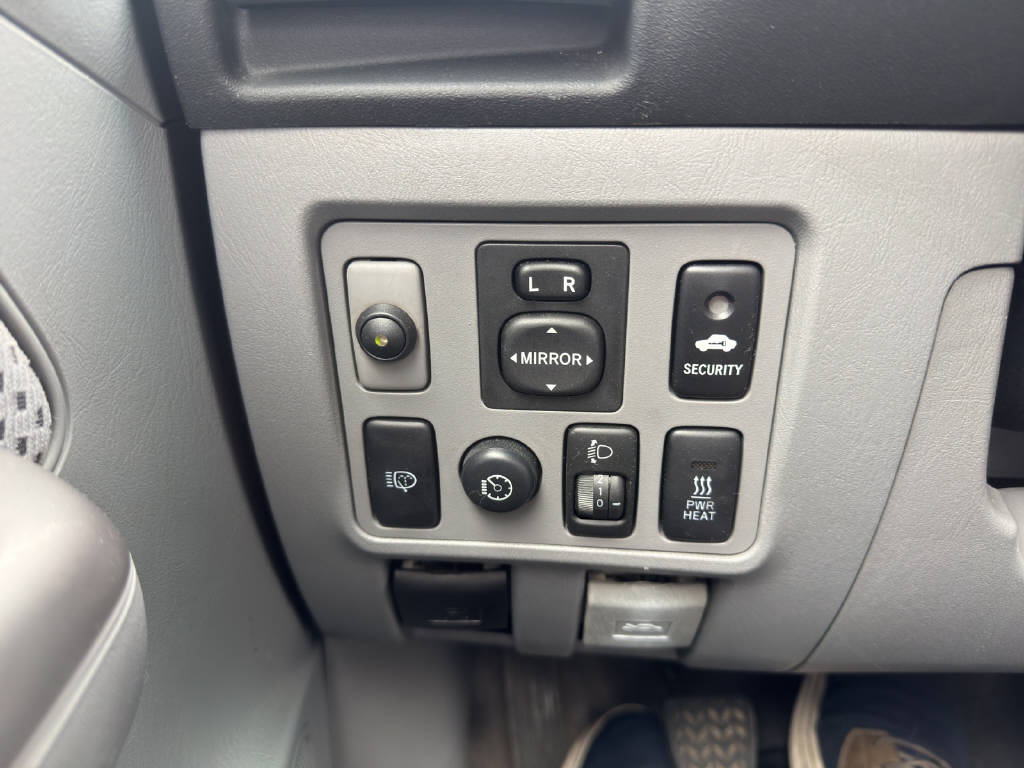 TOYOTA Hilux Double Cab.-Pick-up 3.0-4D Linea Sol-image-6