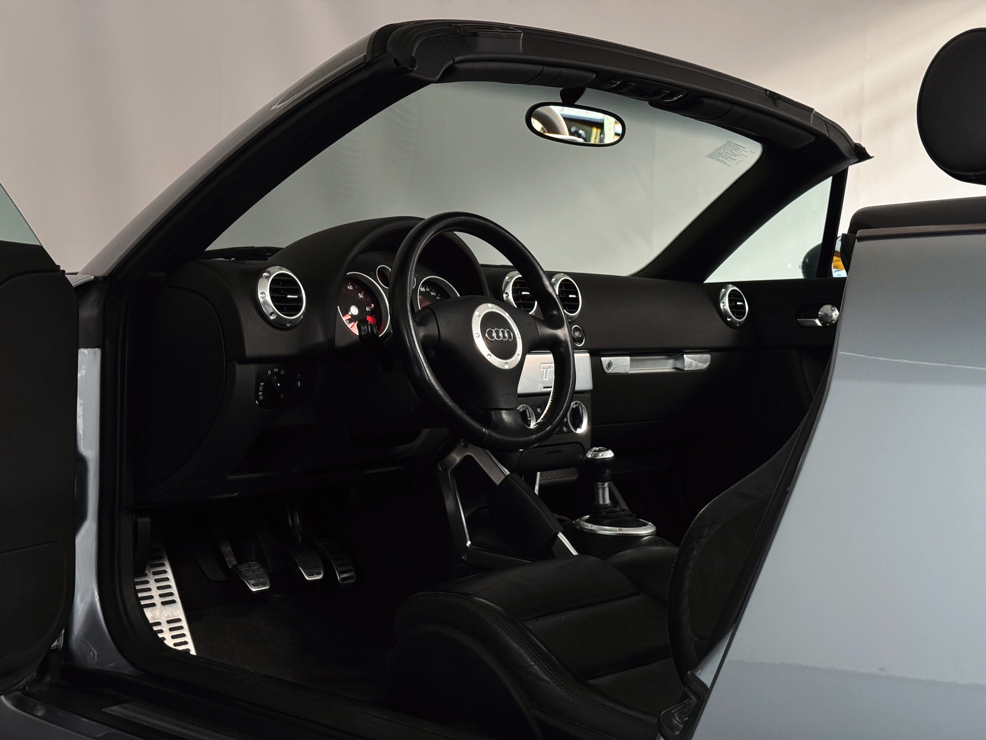 AUDI TT Roadster 1.8 T-image-12