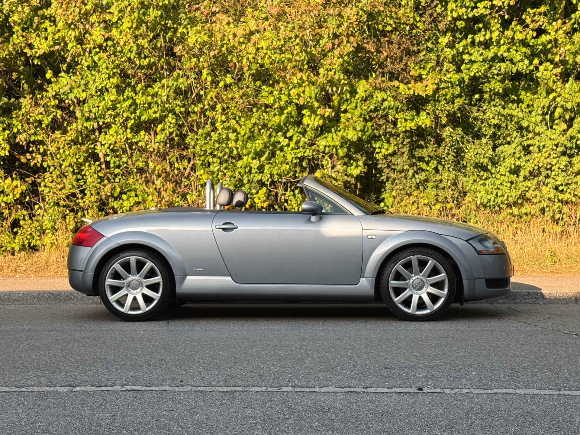 AUDI TT Roadster 1.8 T-image-6