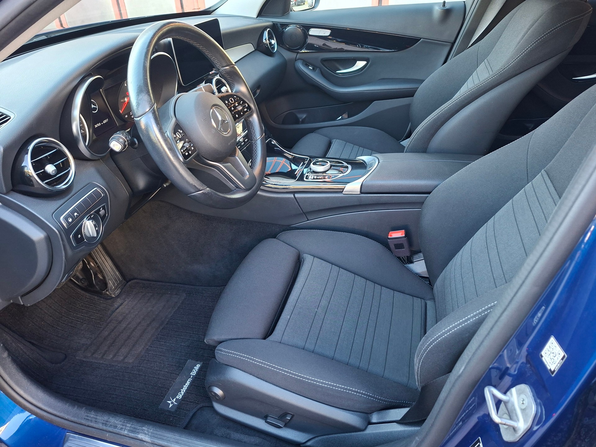 MERCEDES-BENZ C 300 d Avantgarde 4Matic 9G-Tronic-image-6