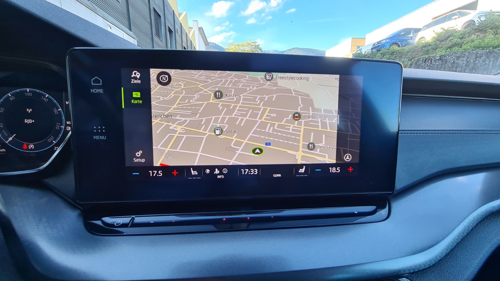SKODA Octavia Combi 2.0 TDI DSG Ambition ** Gr-Navi ** Sitzheizung ** Abstandsregelsysteme ** Virtual Cockpit ** Neues Modell 2023 **-image-13