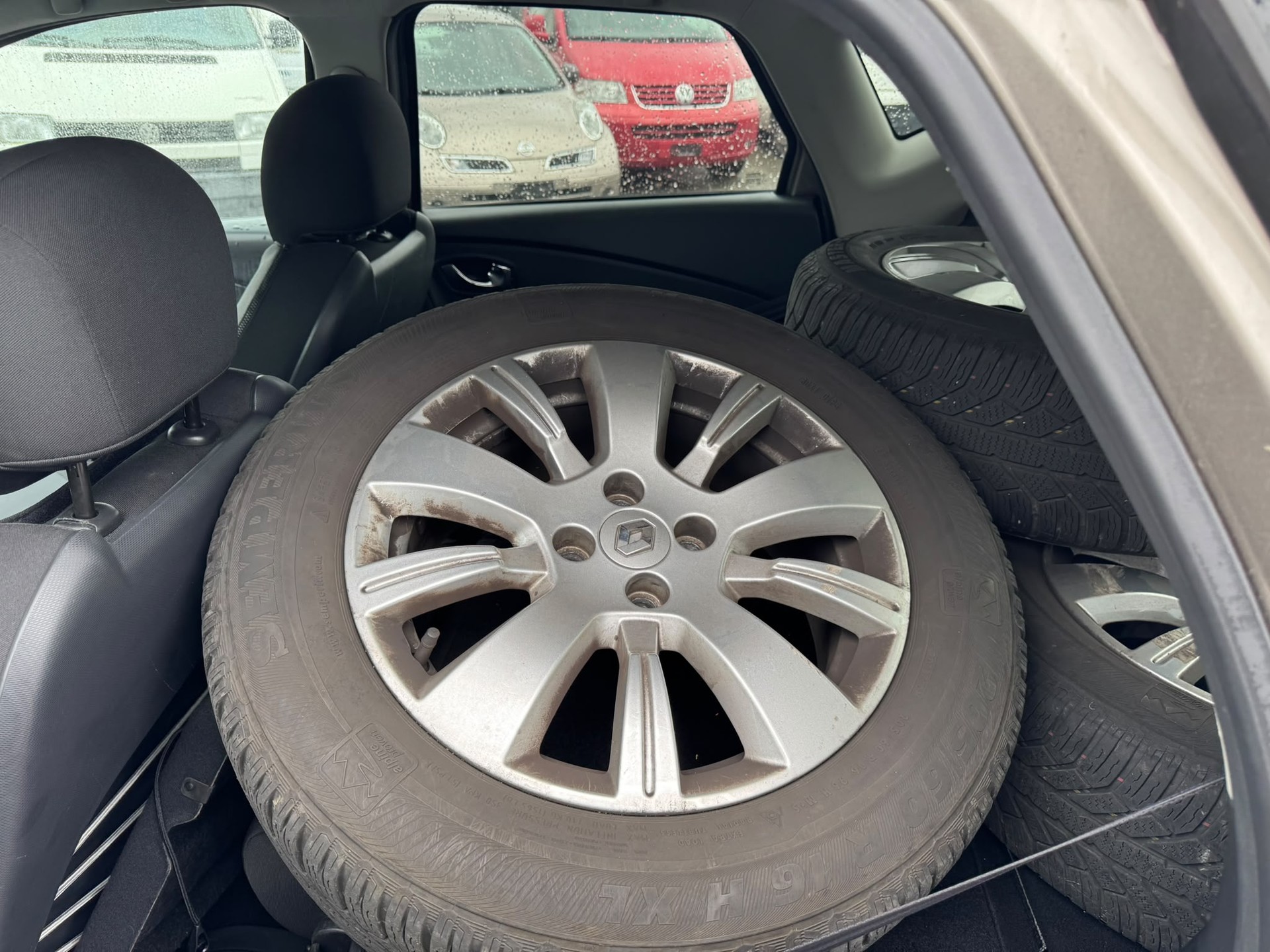 RENAULT Captur 1.2 T 16V Dynamique EDC-image-8