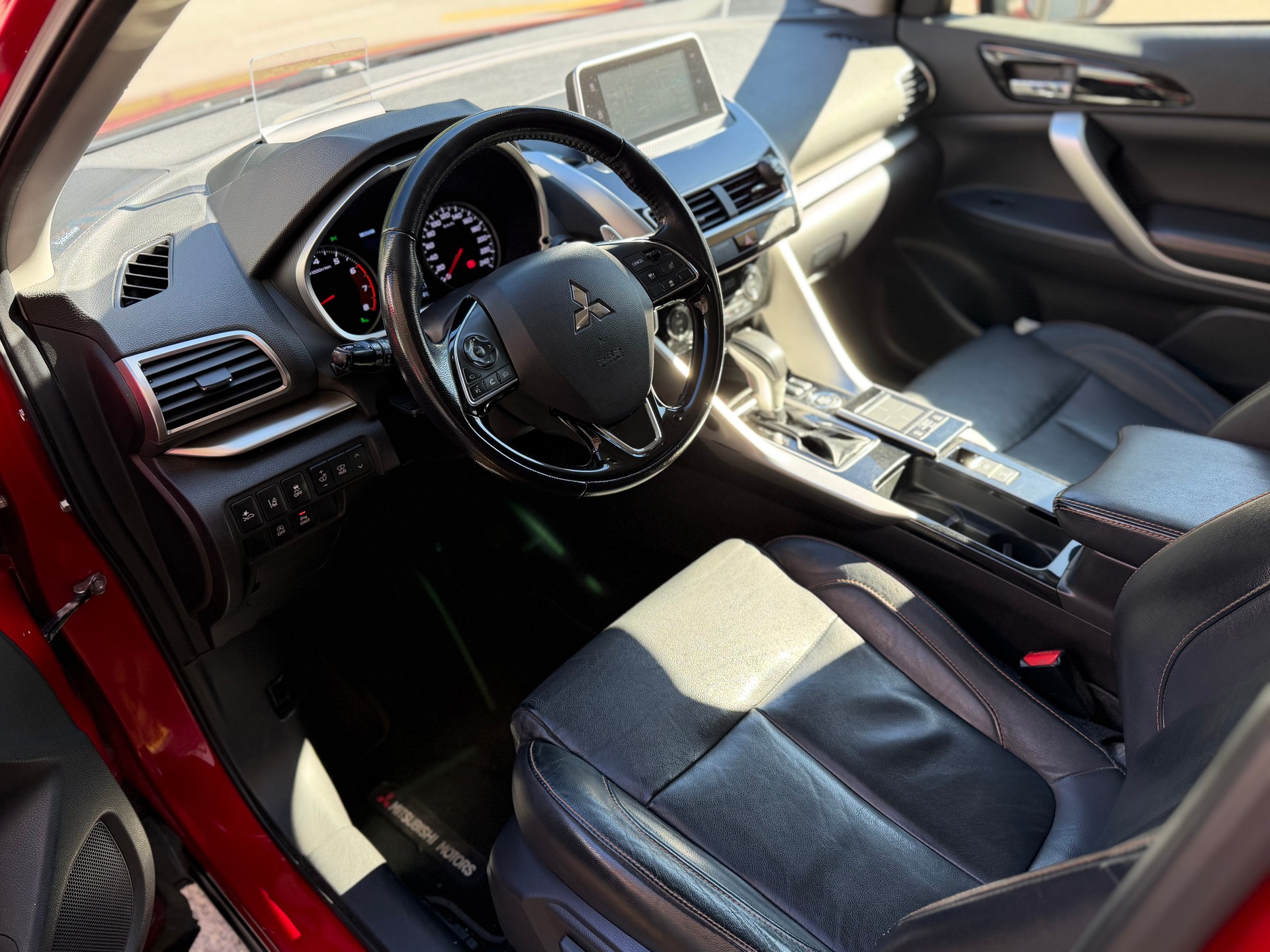 MITSUBISHI Eclipse Cross 1.5 T-Mivec Style 4WD CVT-image-8