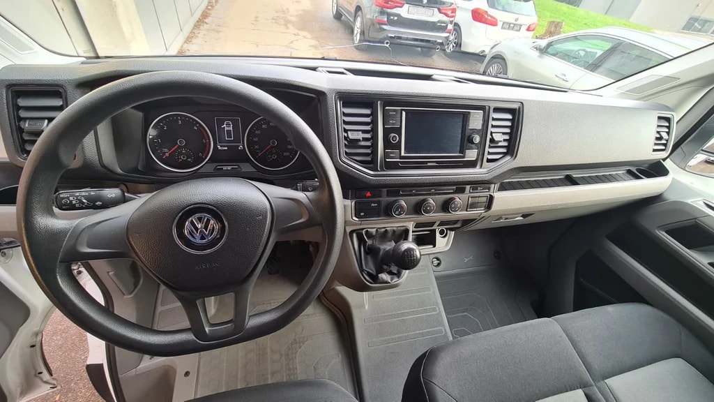 VW Crafter 35 2.0 TDI Entry L4 4Motion ** 3-Plätzer ** RF-Kamera ** Klimaanlage ** Mit Hebebühne ** Frisch Ab MFK ** Nutz-640kg **-image-10