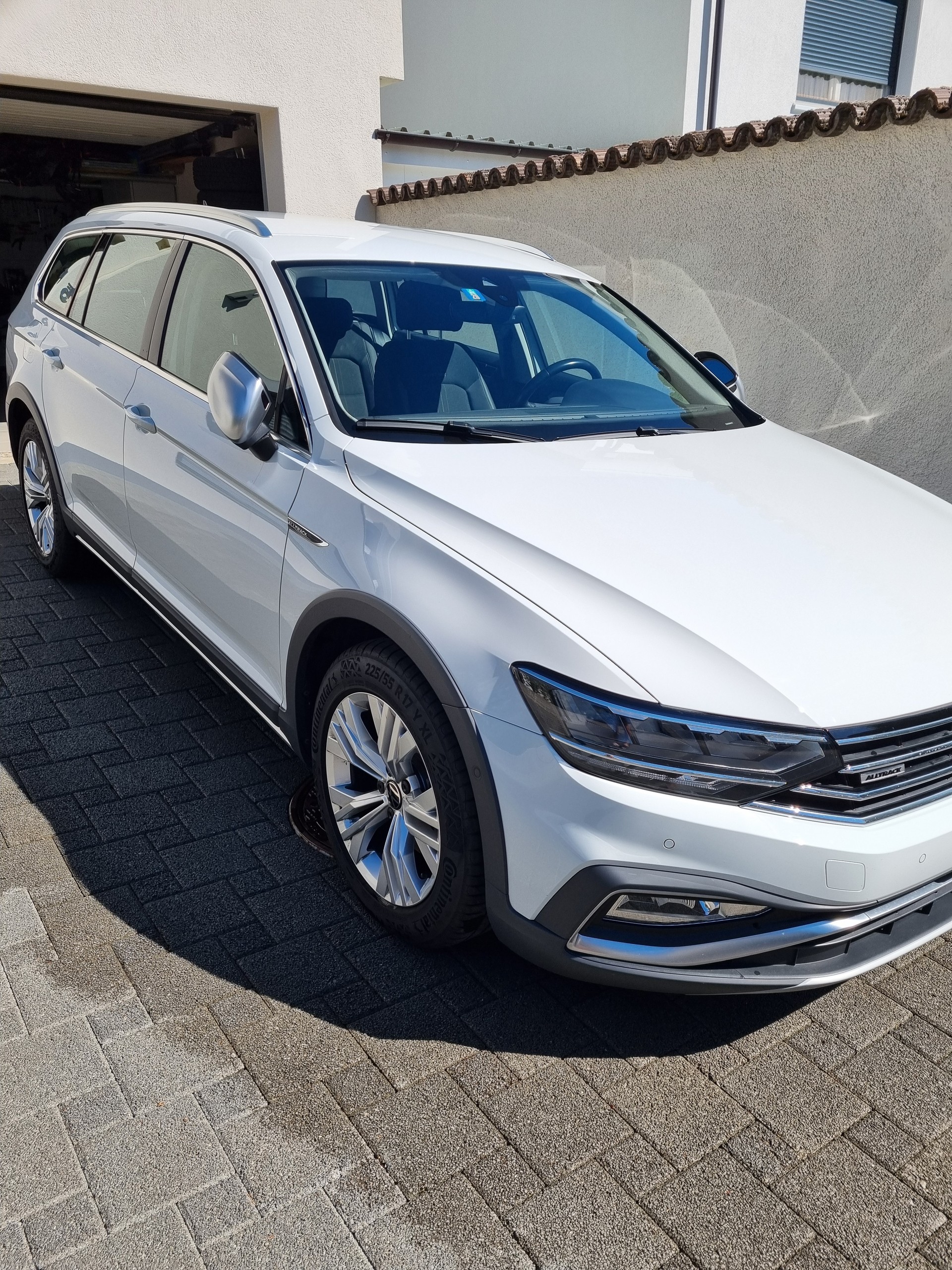 VW 2.0 TDI 200 Alltrack DSG 4m-image-0