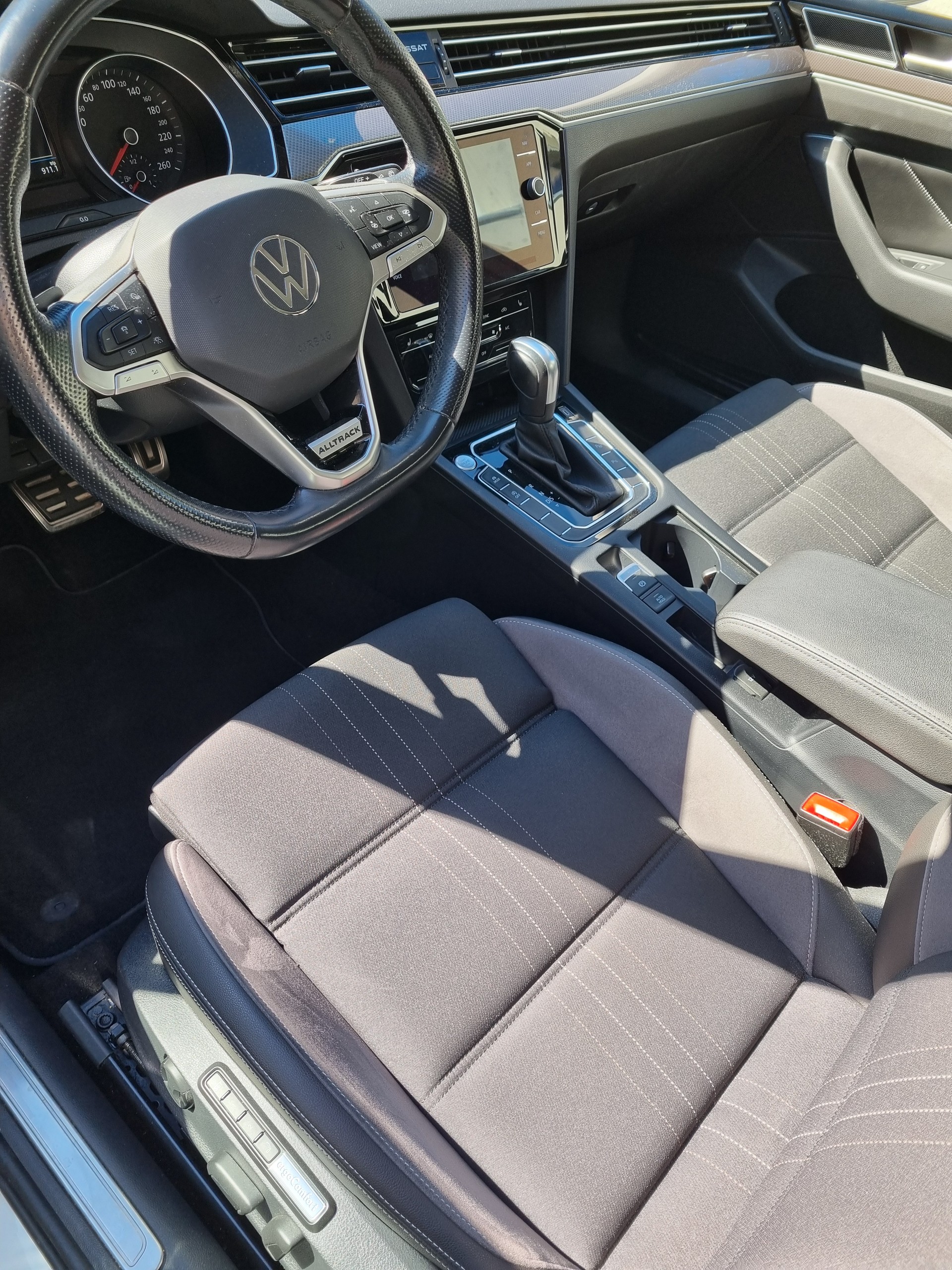 VW 2.0 TDI 200 Alltrack DSG 4m-image-2